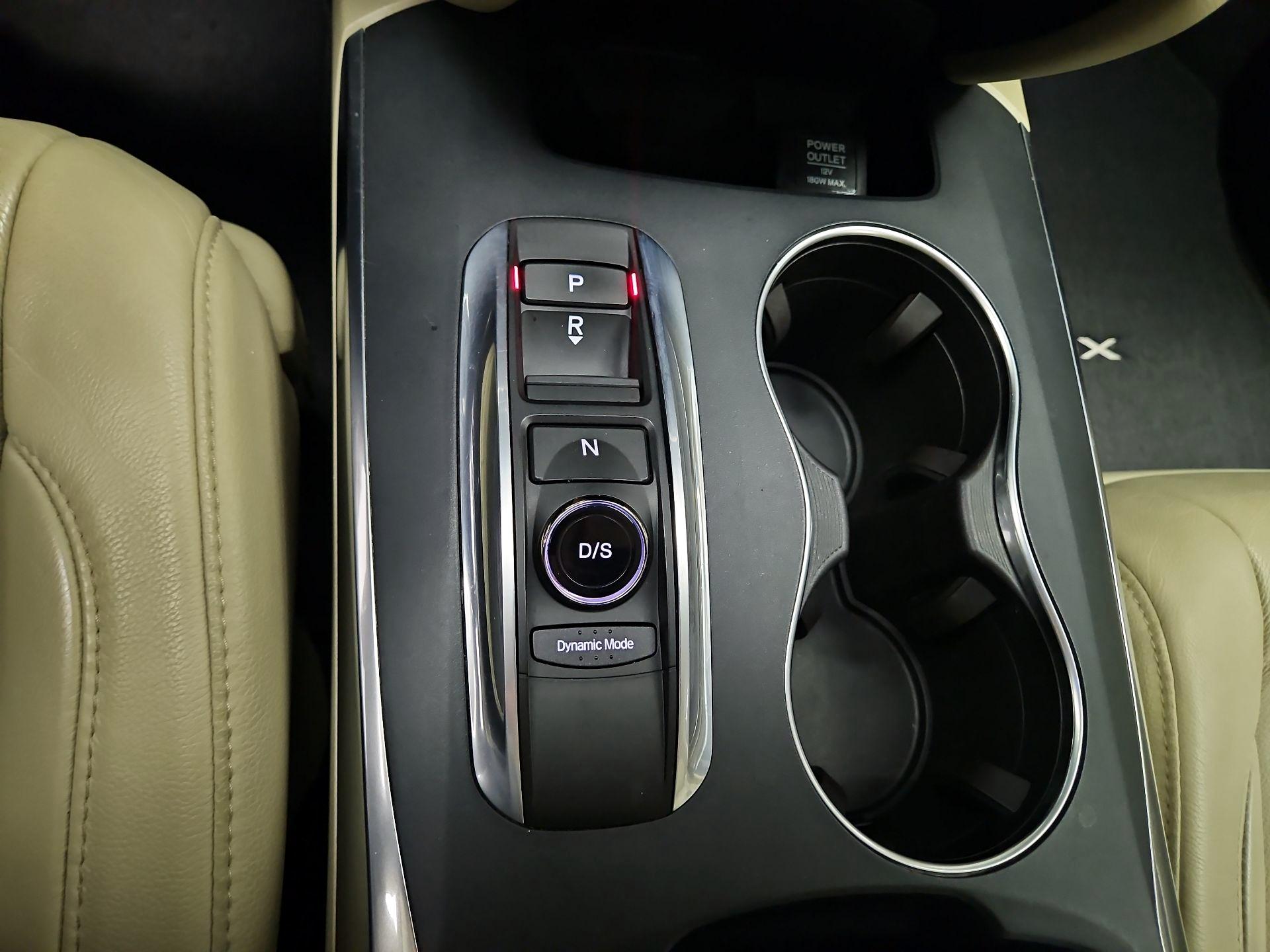 Thumbnail: 2017 Acura MDX - 18