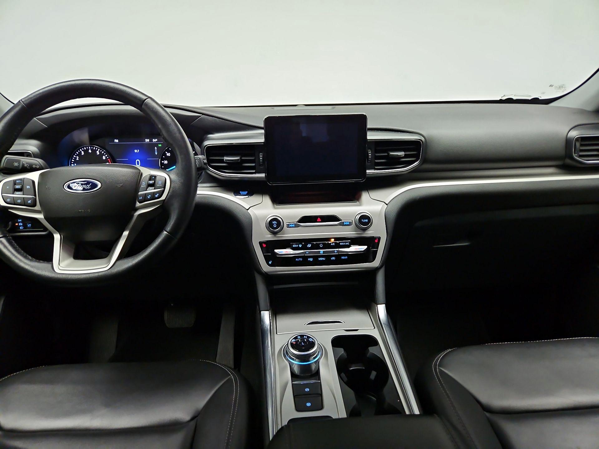 Thumbnail: 2023 Ford Explorer - 9