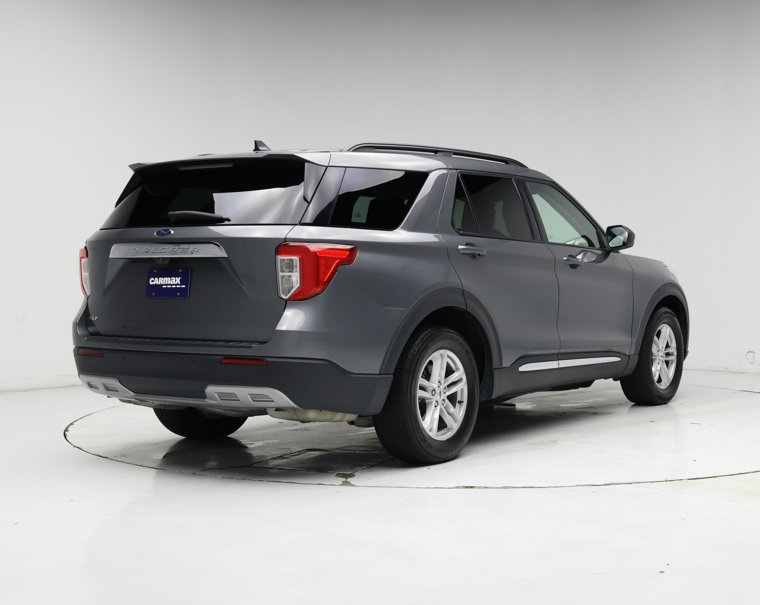 Thumbnail: 2023 Ford Explorer - 8