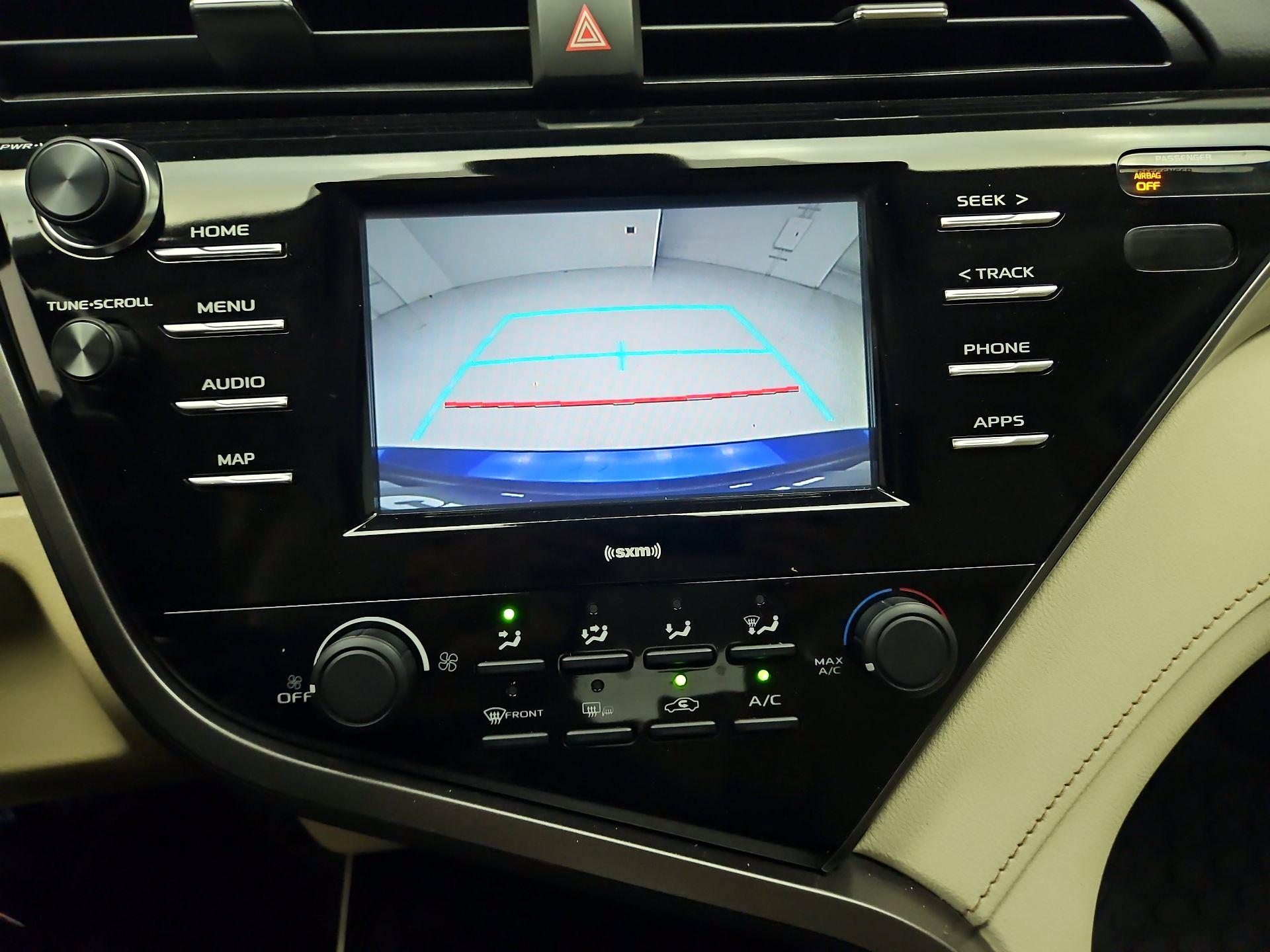 Thumbnail: 2020 Toyota Camry - 14