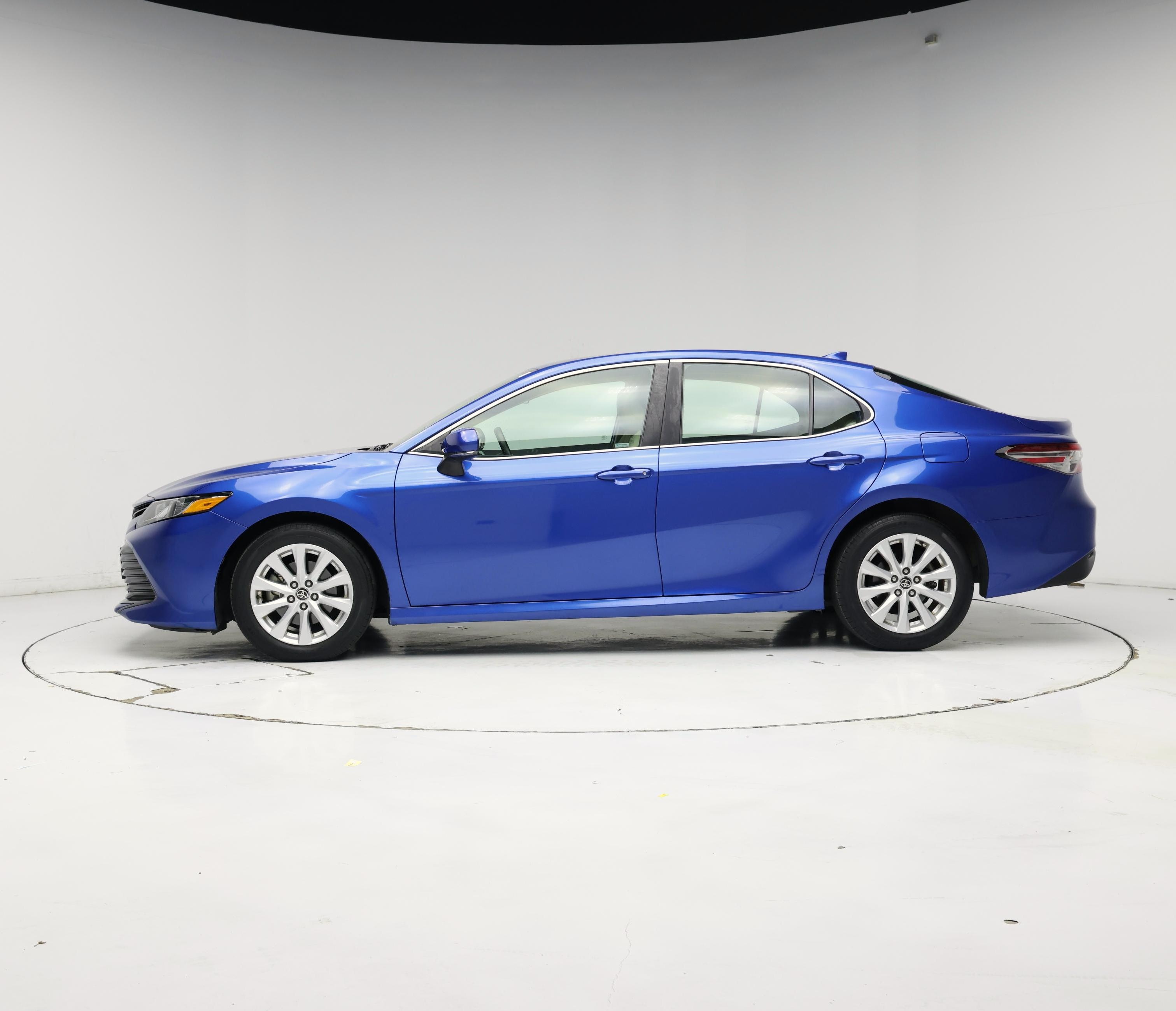 Thumbnail: 2020 Toyota Camry - 3