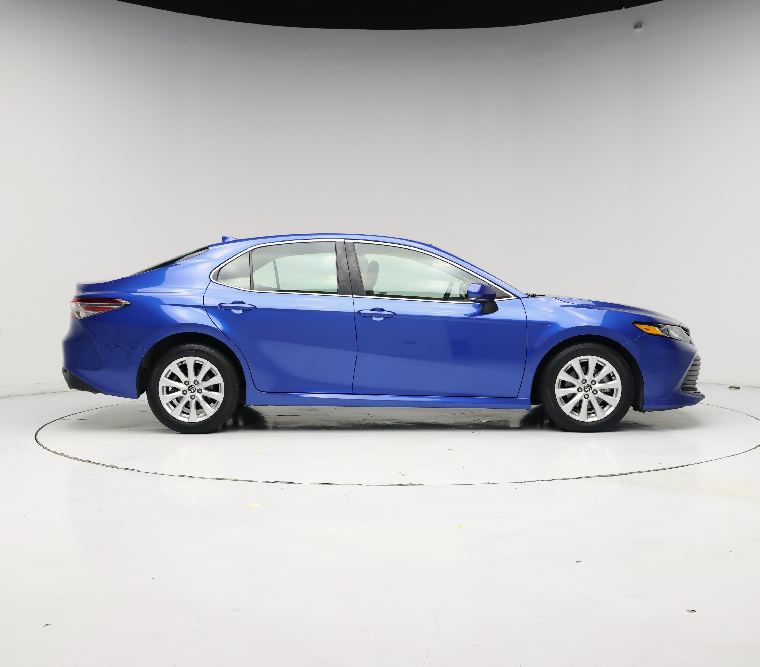 Thumbnail: 2020 Toyota Camry - 7