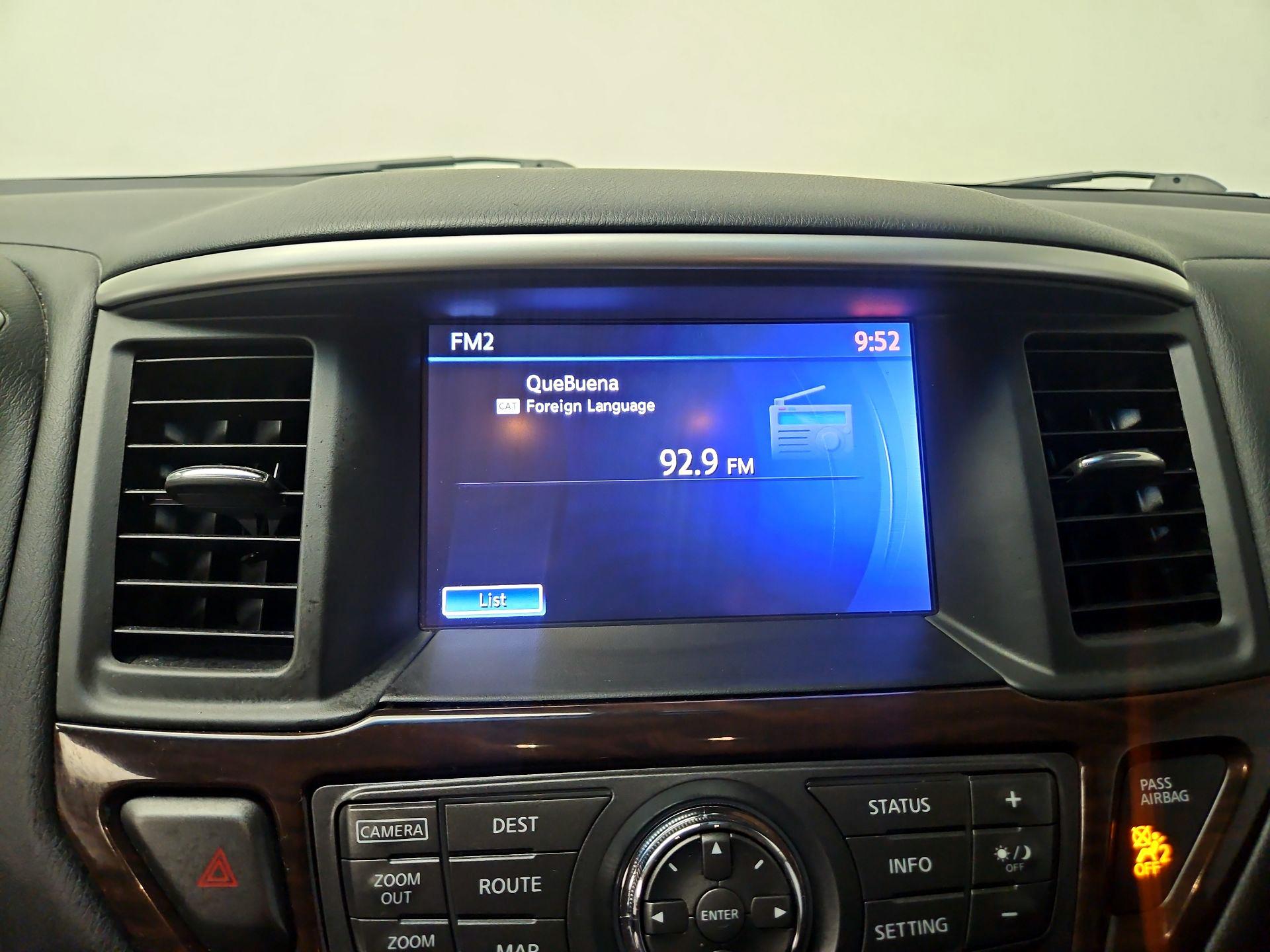 Thumbnail: 2016 Nissan Pathfinder - 16