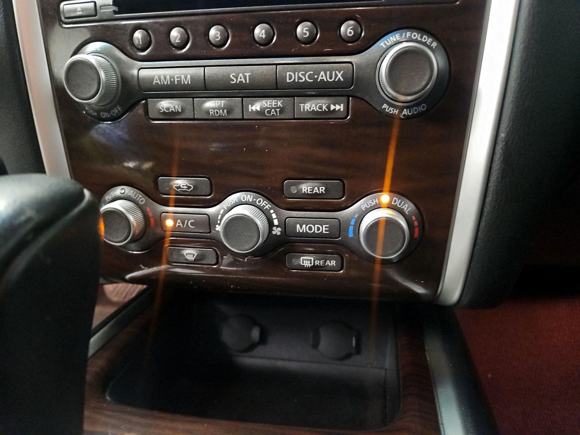 Thumbnail: 2016 Nissan Pathfinder - 17