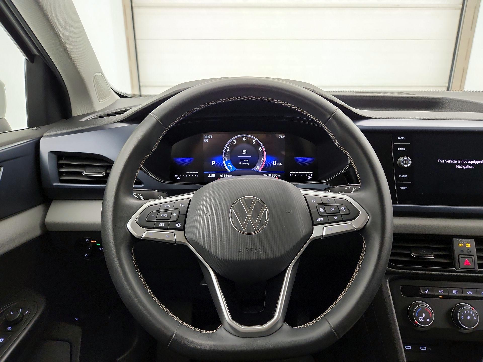 Thumbnail: 2022 Volkswagen Taos - 10