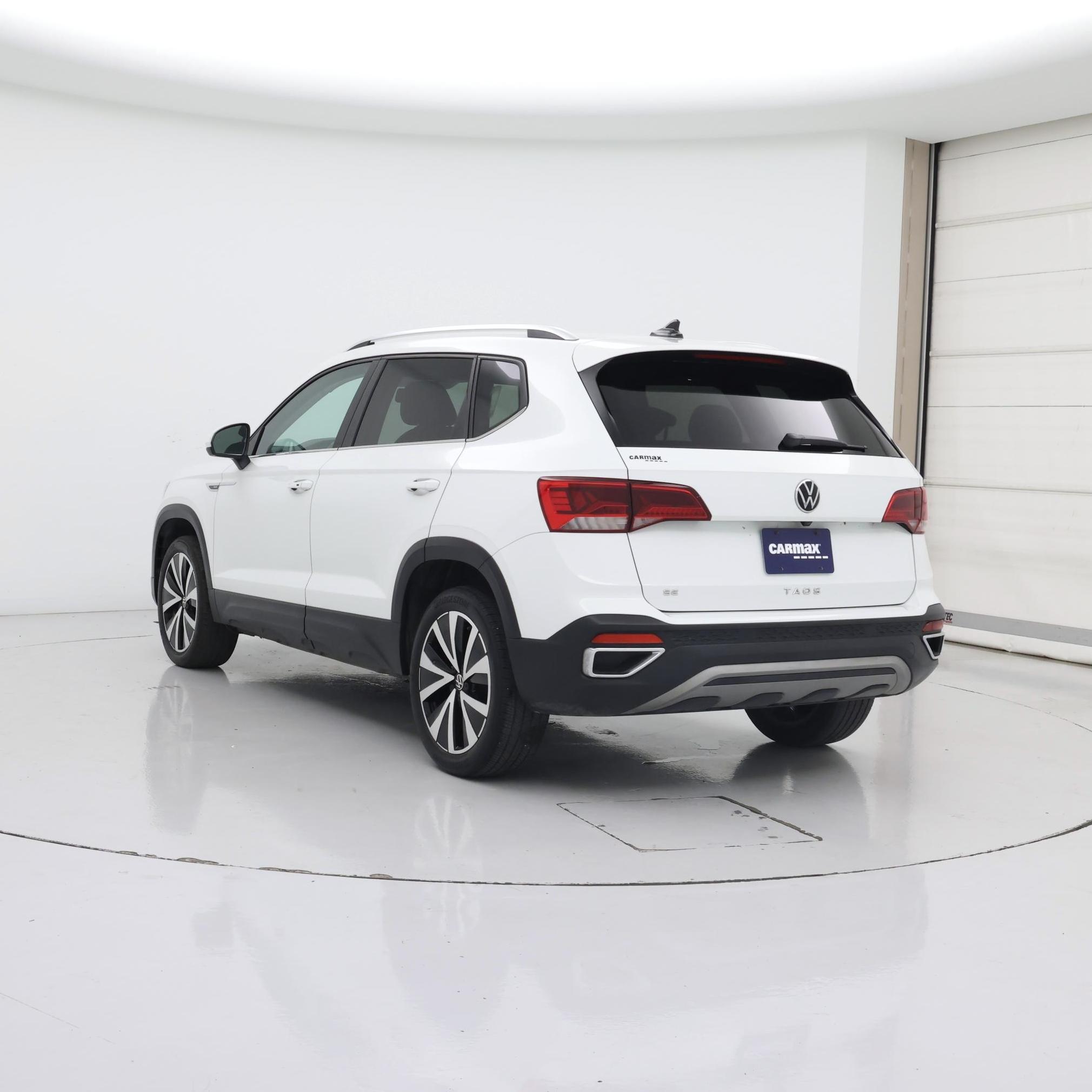 Thumbnail: 2022 Volkswagen Taos - 2