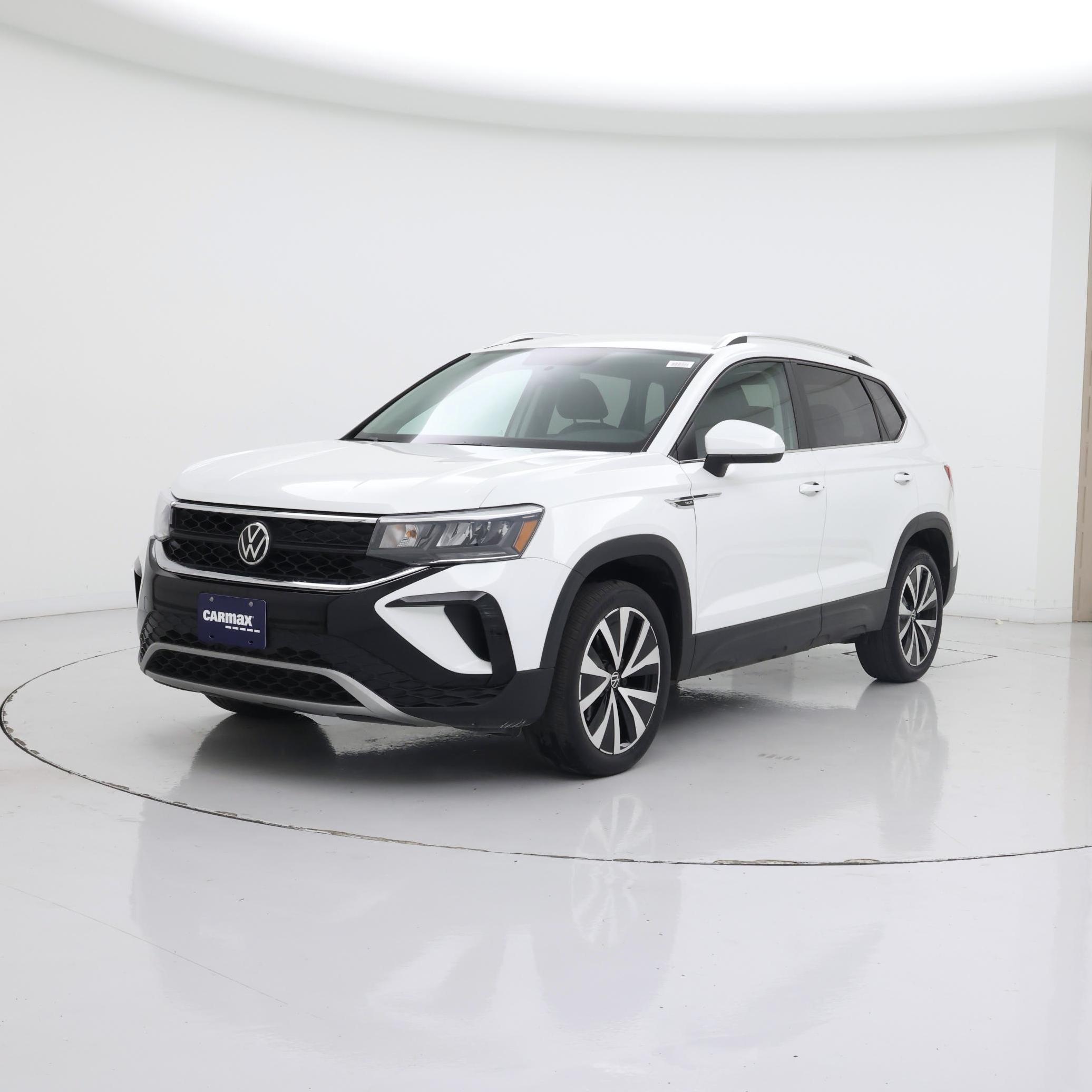 Thumbnail: 2022 Volkswagen Taos - 4