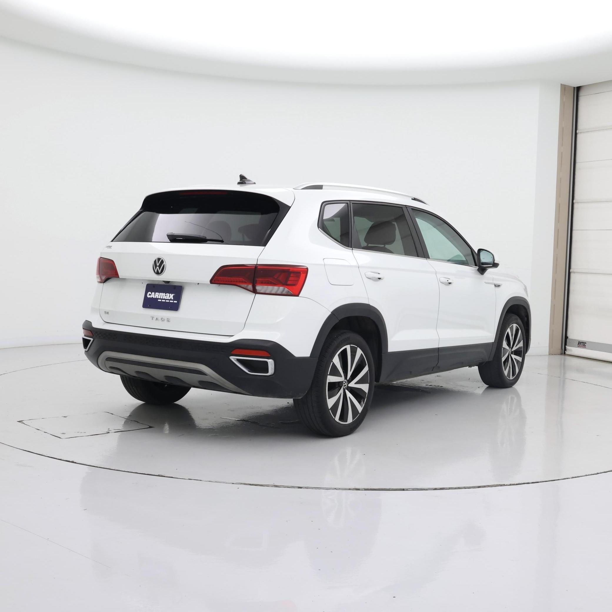 Thumbnail: 2022 Volkswagen Taos - 8