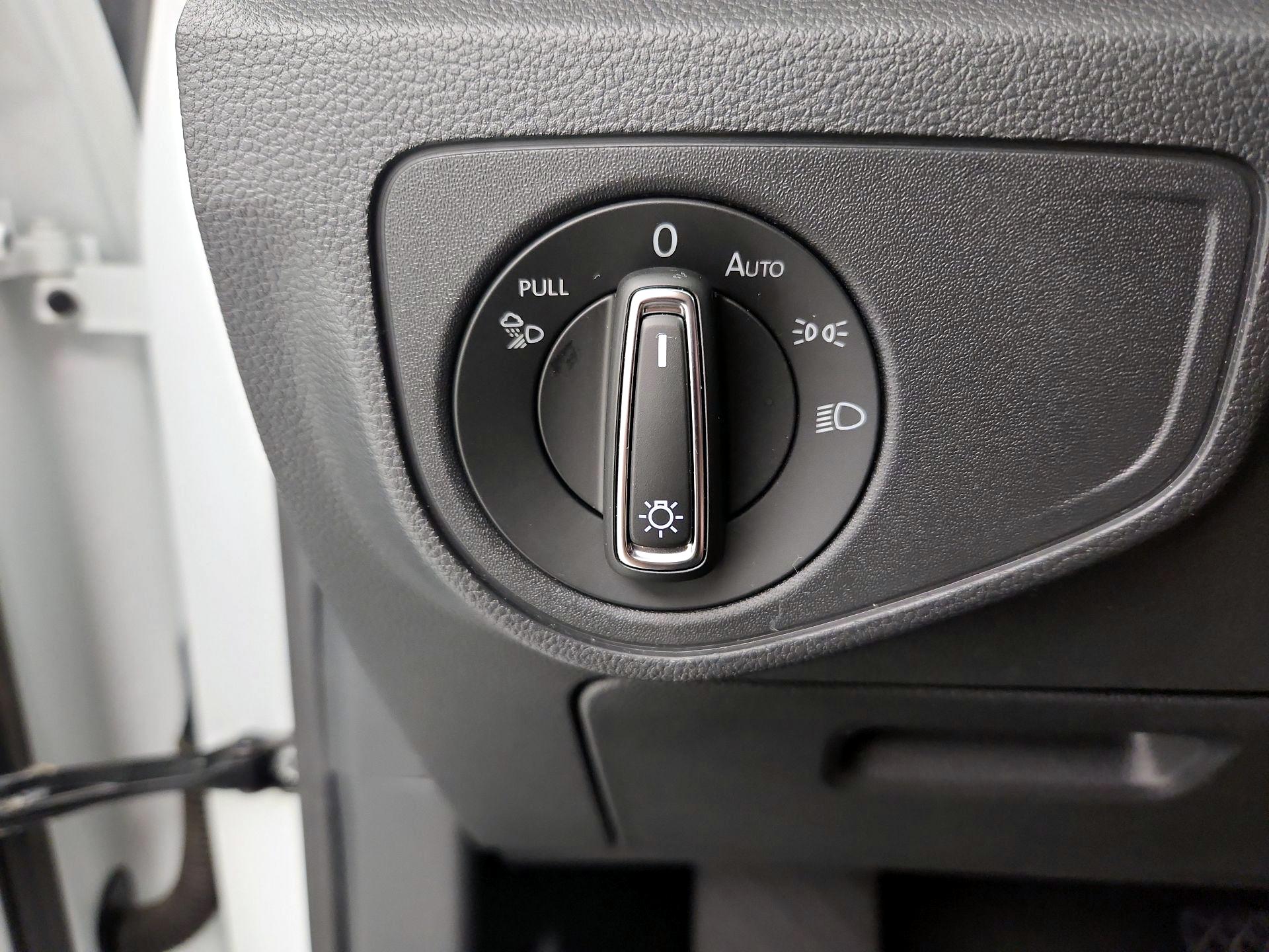 Thumbnail: 2023 Volkswagen Atlas - 13