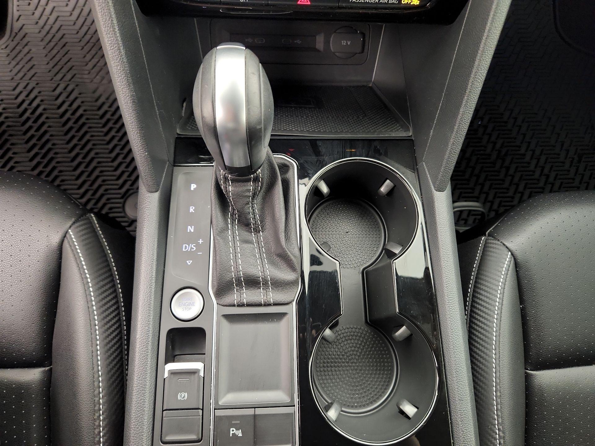 Thumbnail: 2023 Volkswagen Atlas - 17