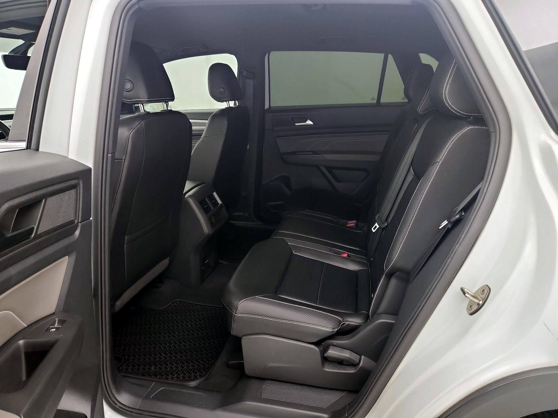 Thumbnail: 2023 Volkswagen Atlas - 19