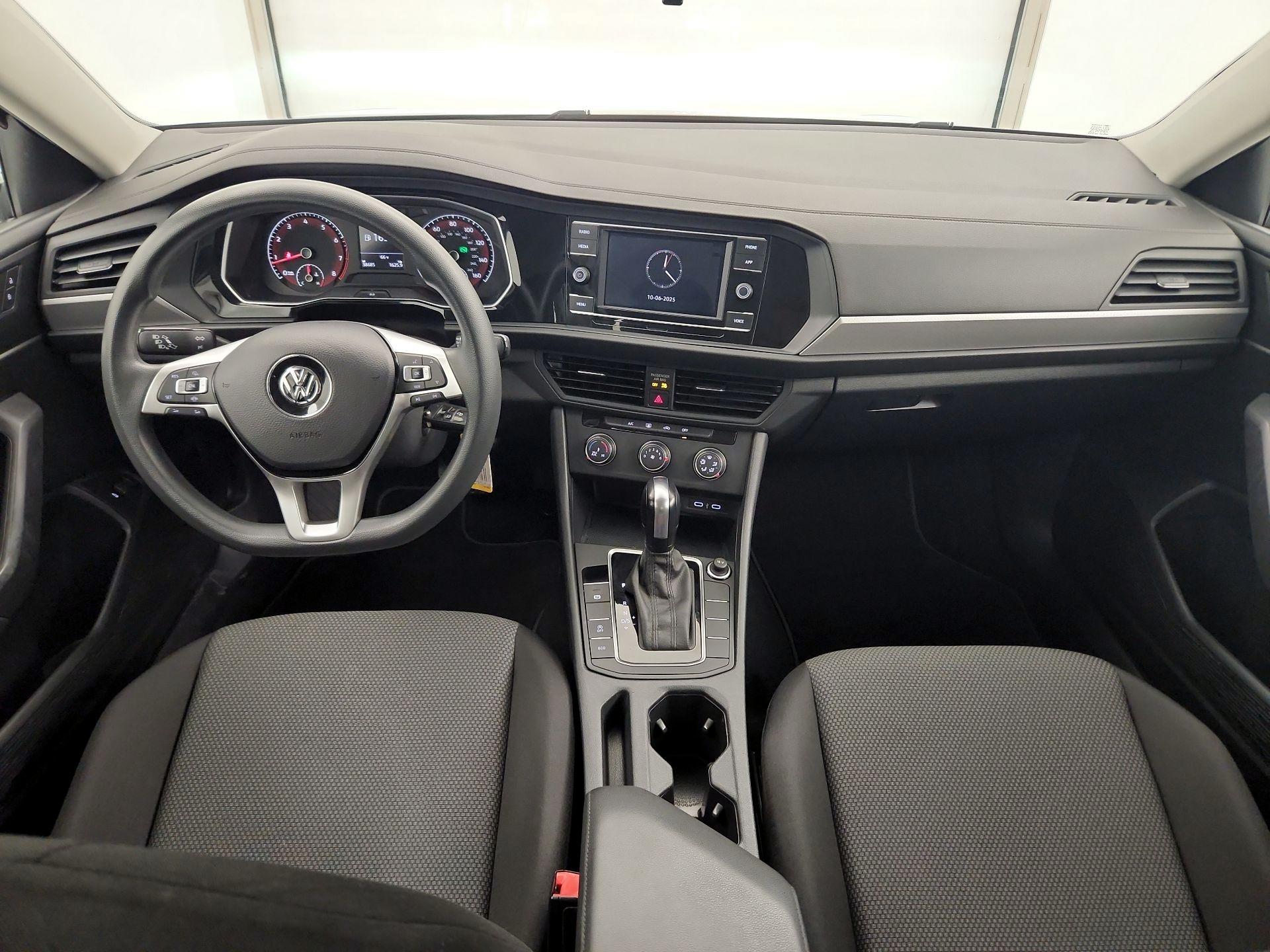 Thumbnail: 2020 Volkswagen Jetta - 9