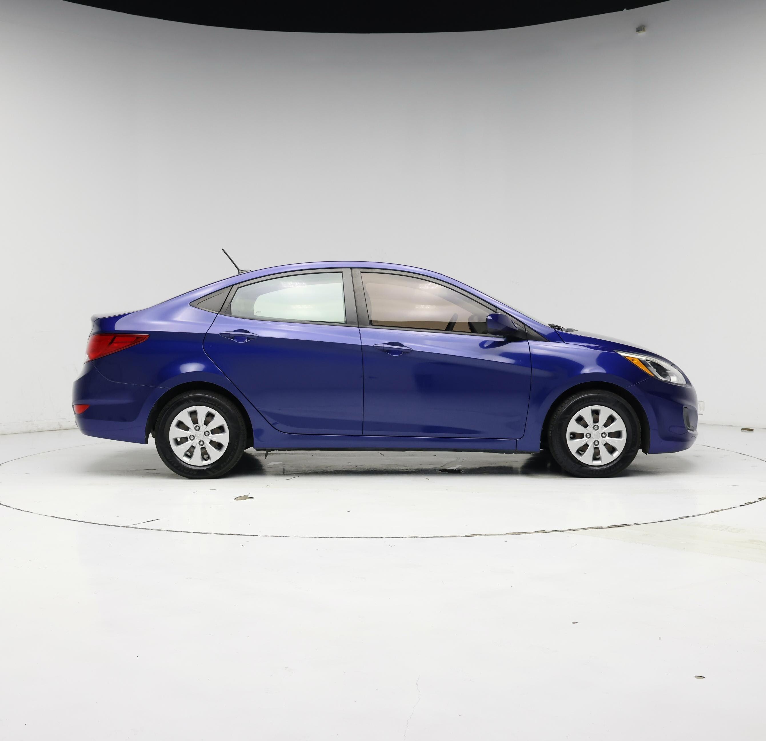 Thumbnail: 2016 Hyundai Accent - 7
