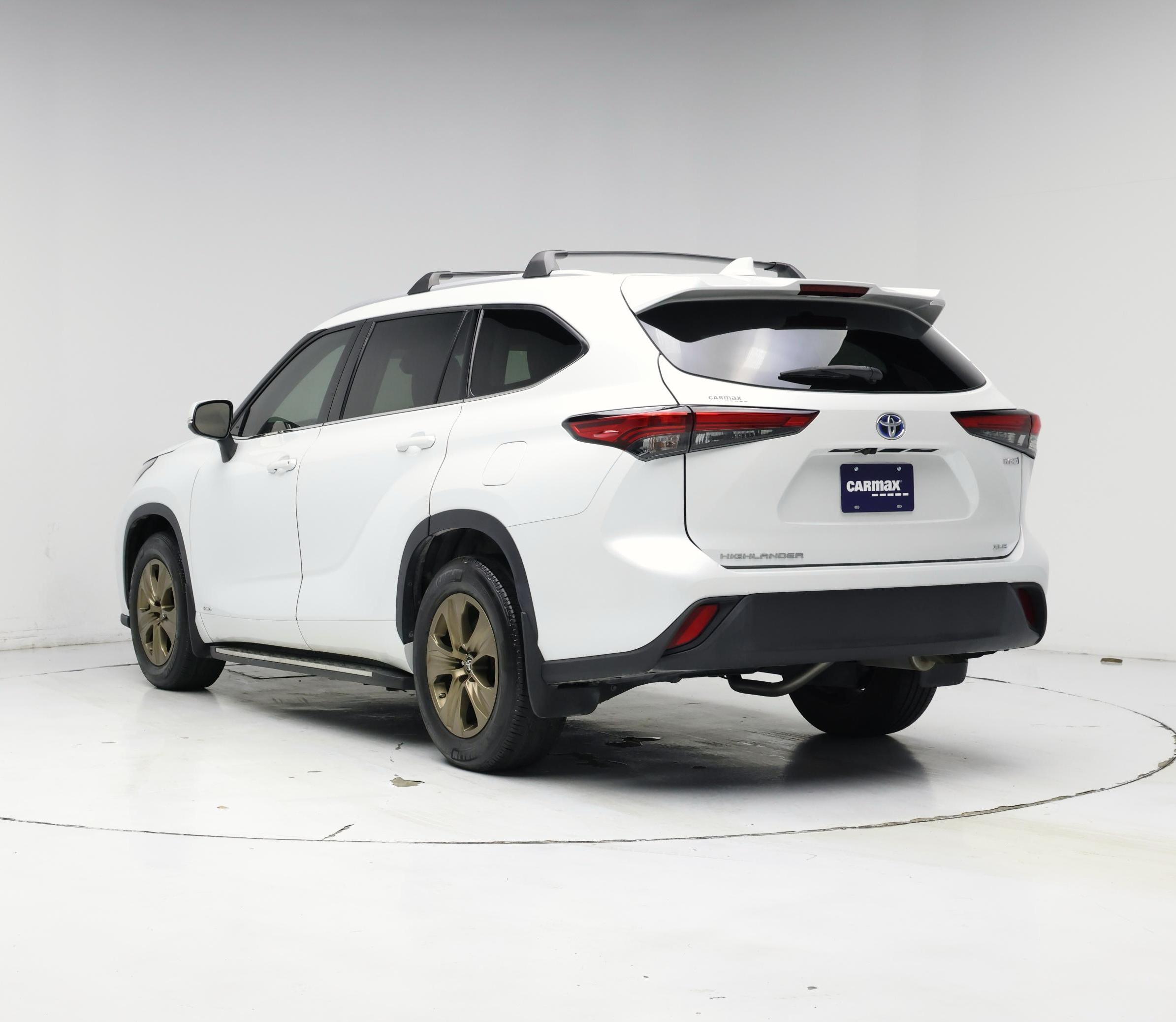 Thumbnail: 2022 Toyota Highlander - 2