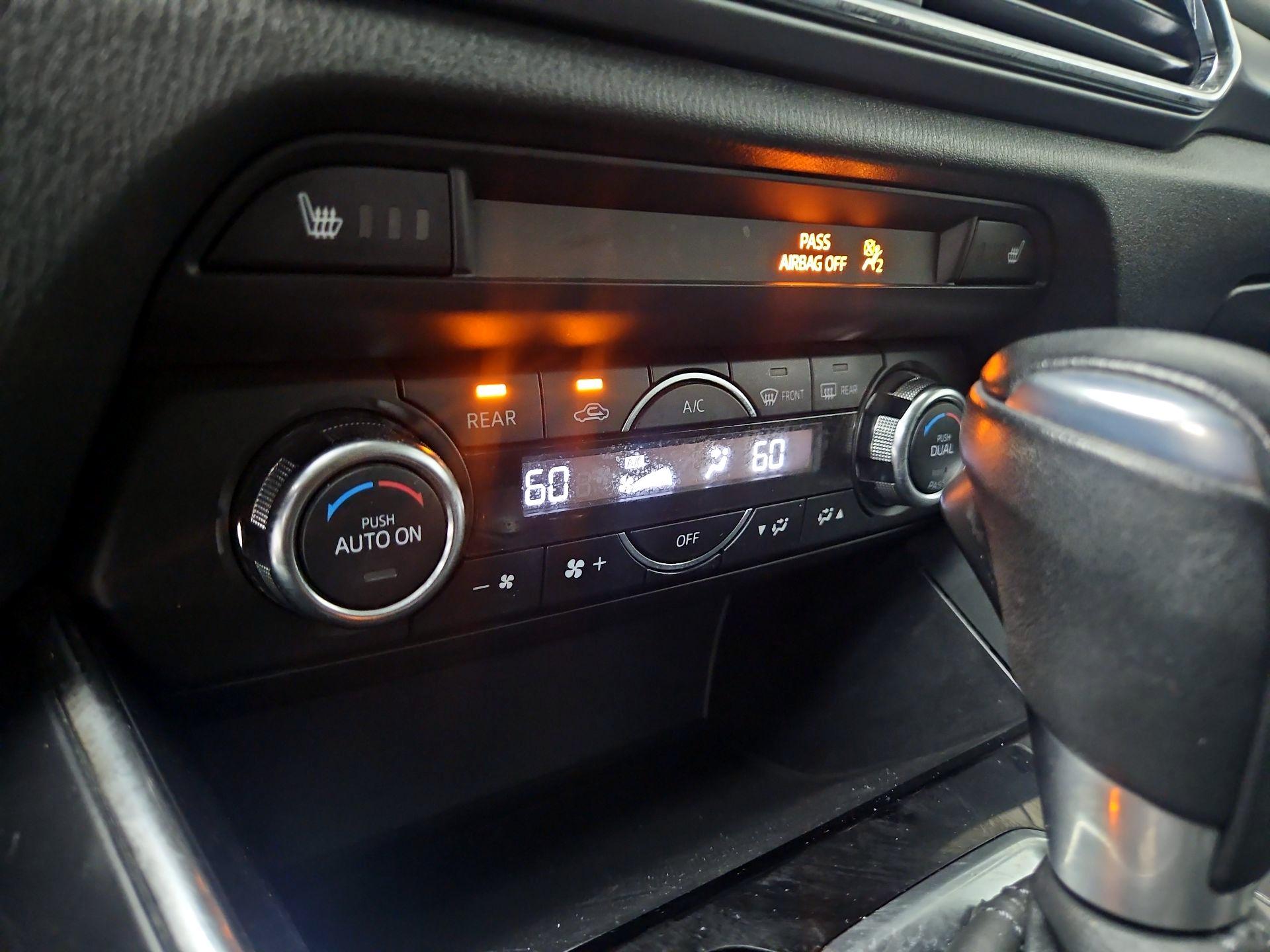 Thumbnail: 2016 Mazda CX-9 - 16