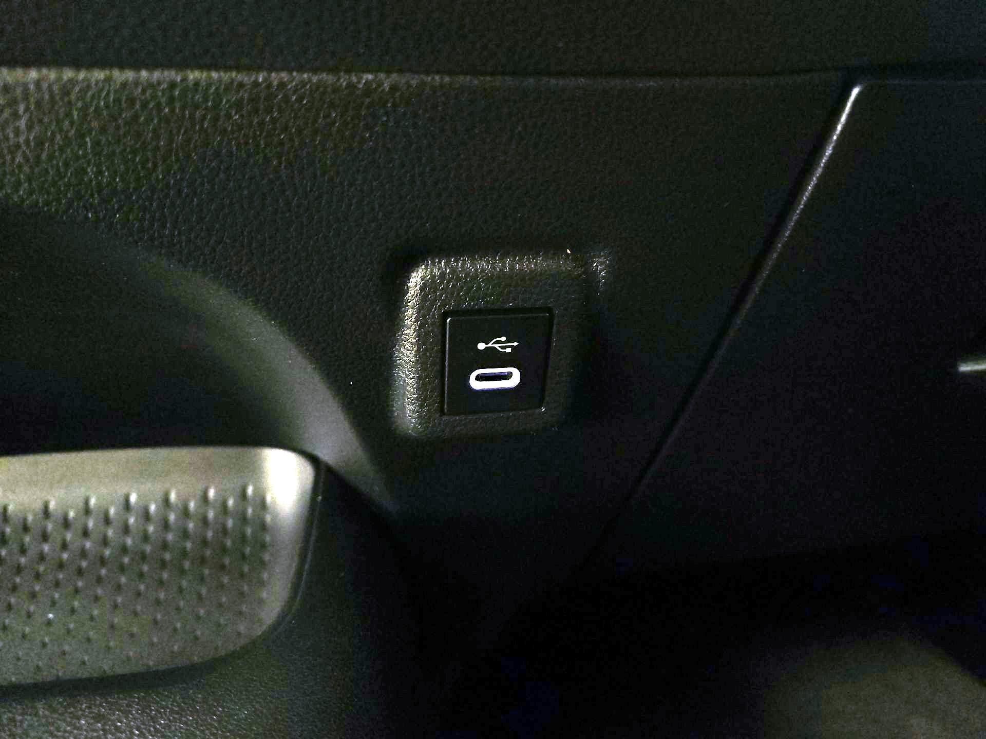 Thumbnail: 2024 Toyota Corolla - 18