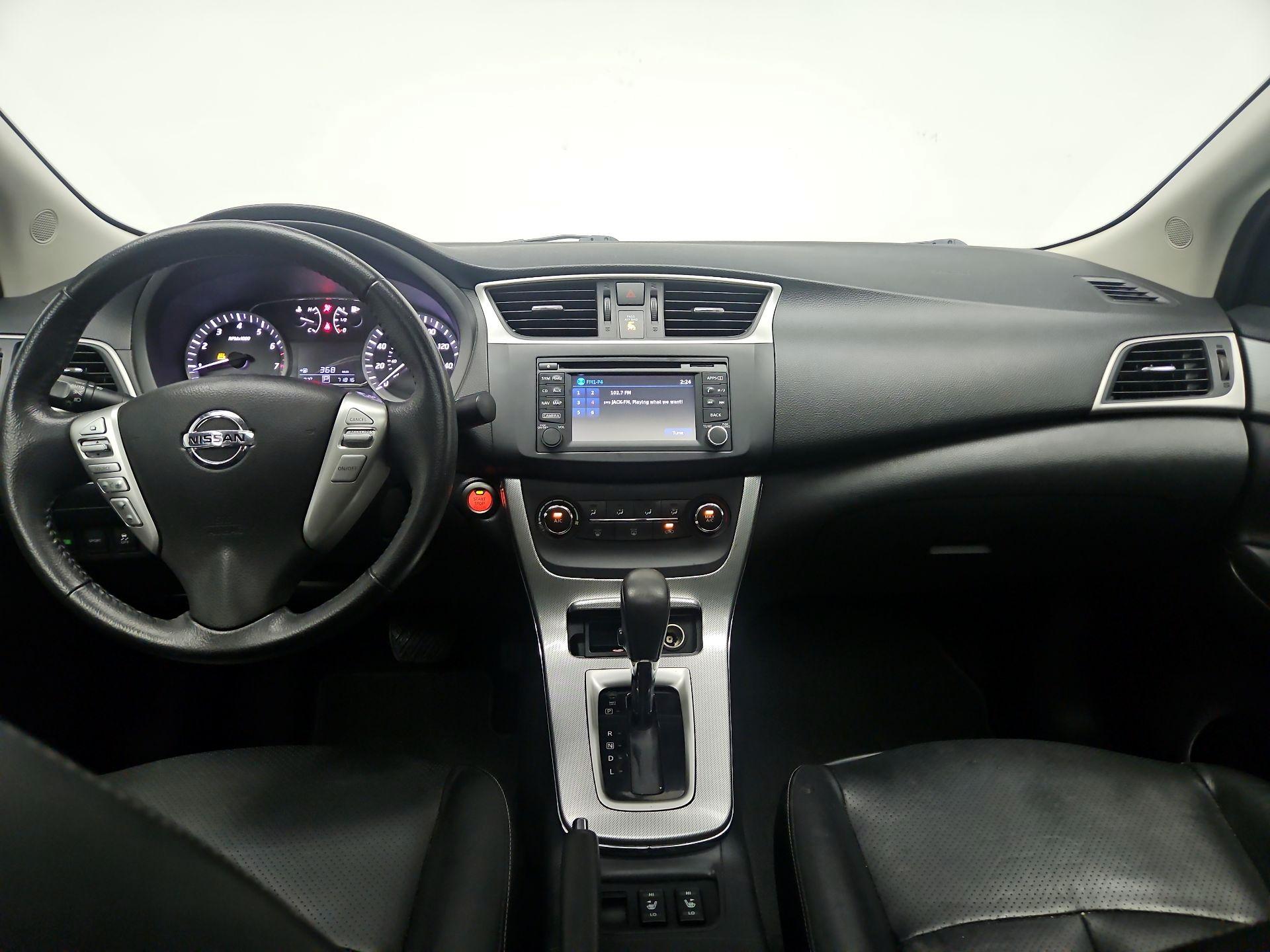 Thumbnail: 2015 Nissan Sentra - 9