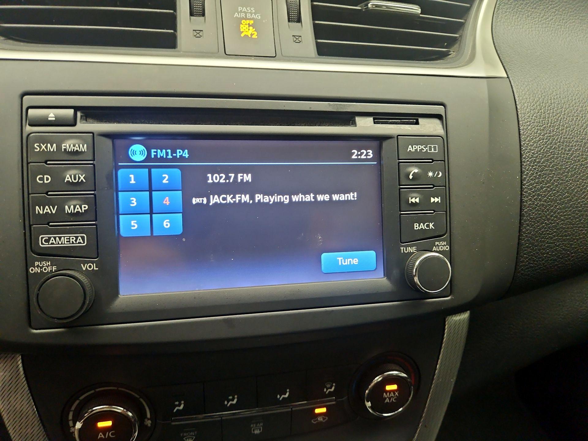 Thumbnail: 2015 Nissan Sentra - 16