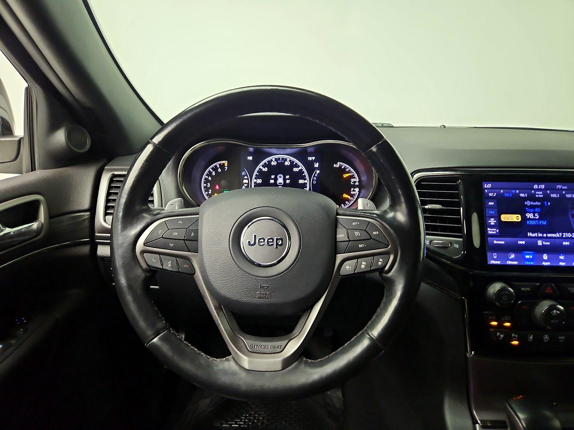 Thumbnail: 2020 Jeep Grand Cherokee - 10