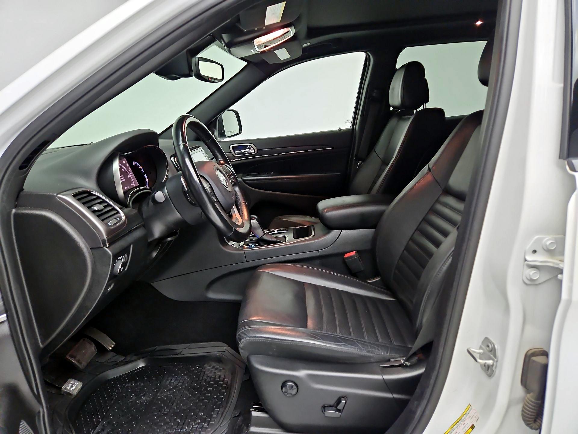 Thumbnail: 2020 Jeep Grand Cherokee - 11