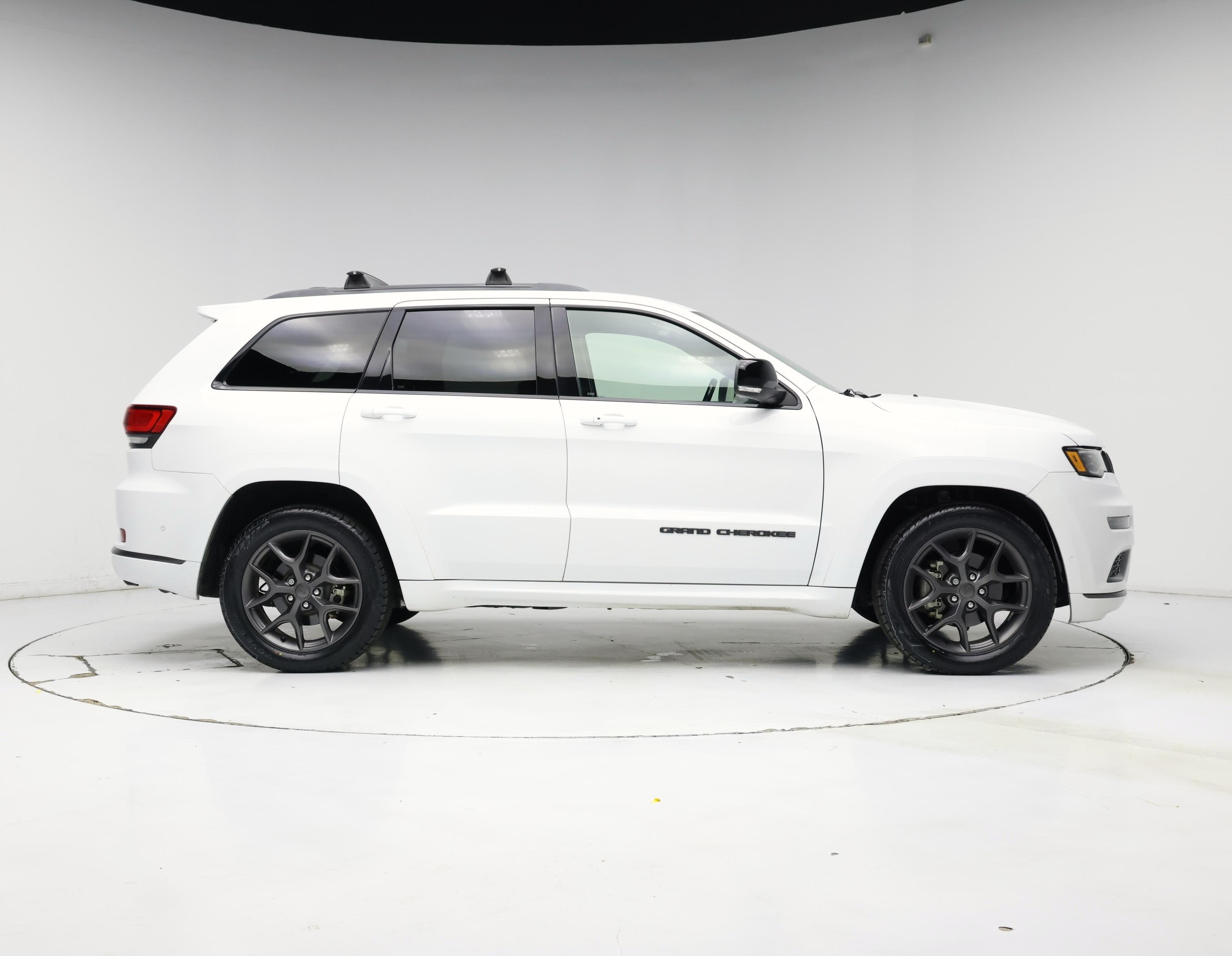 Thumbnail: 2020 Jeep Grand Cherokee - 7