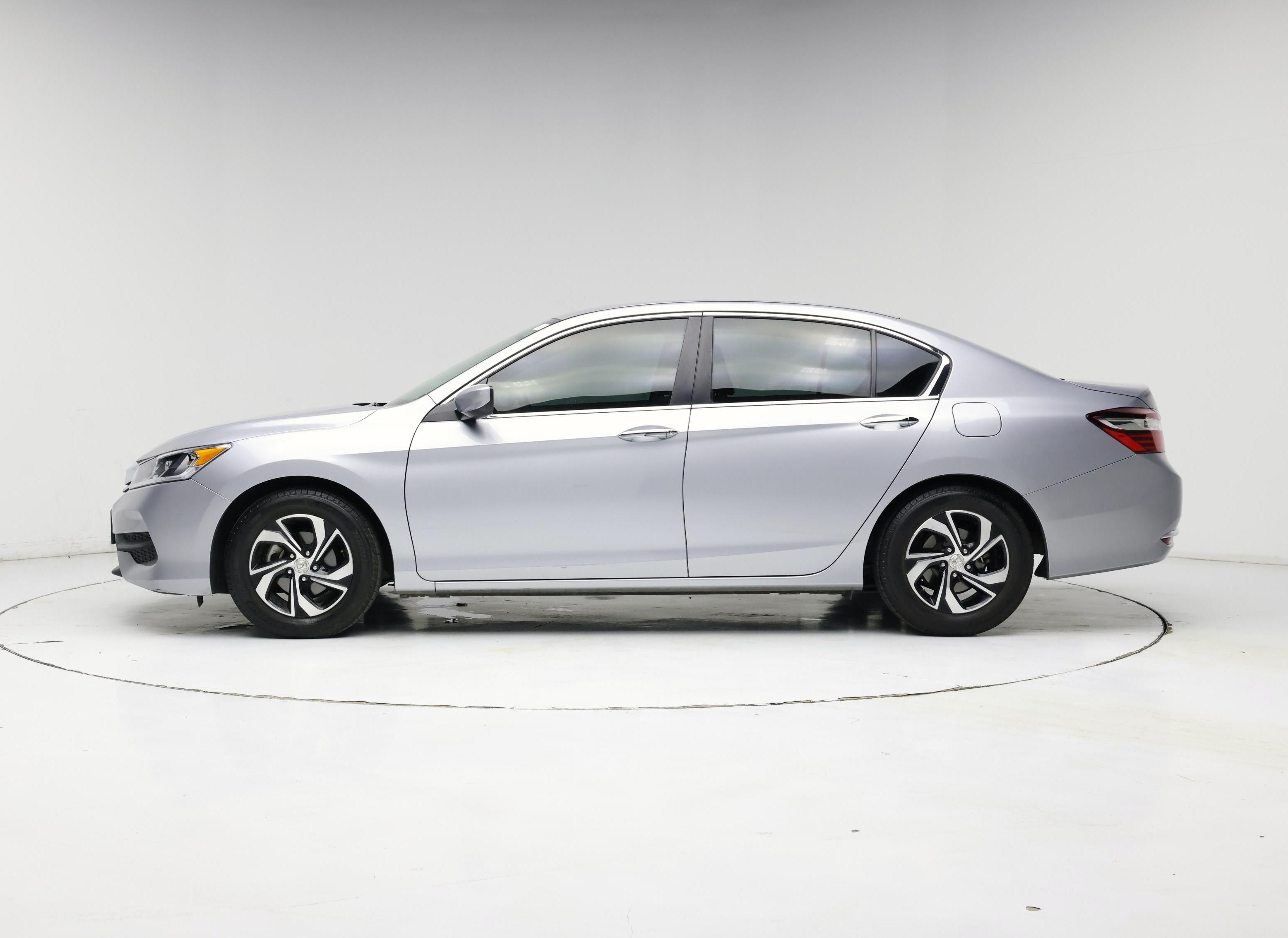 Thumbnail: 2017 Honda Accord - 3