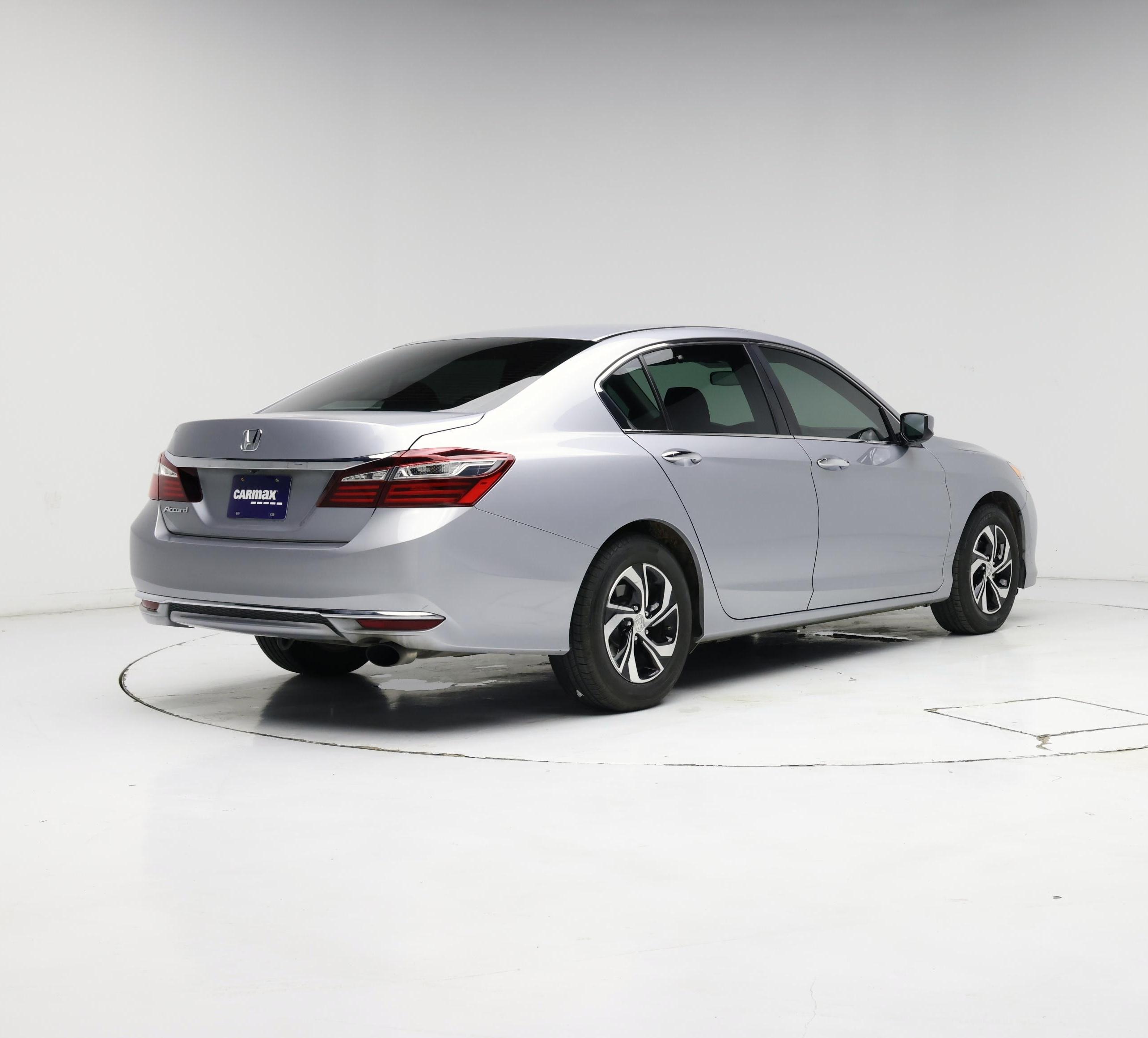 Thumbnail: 2017 Honda Accord - 8