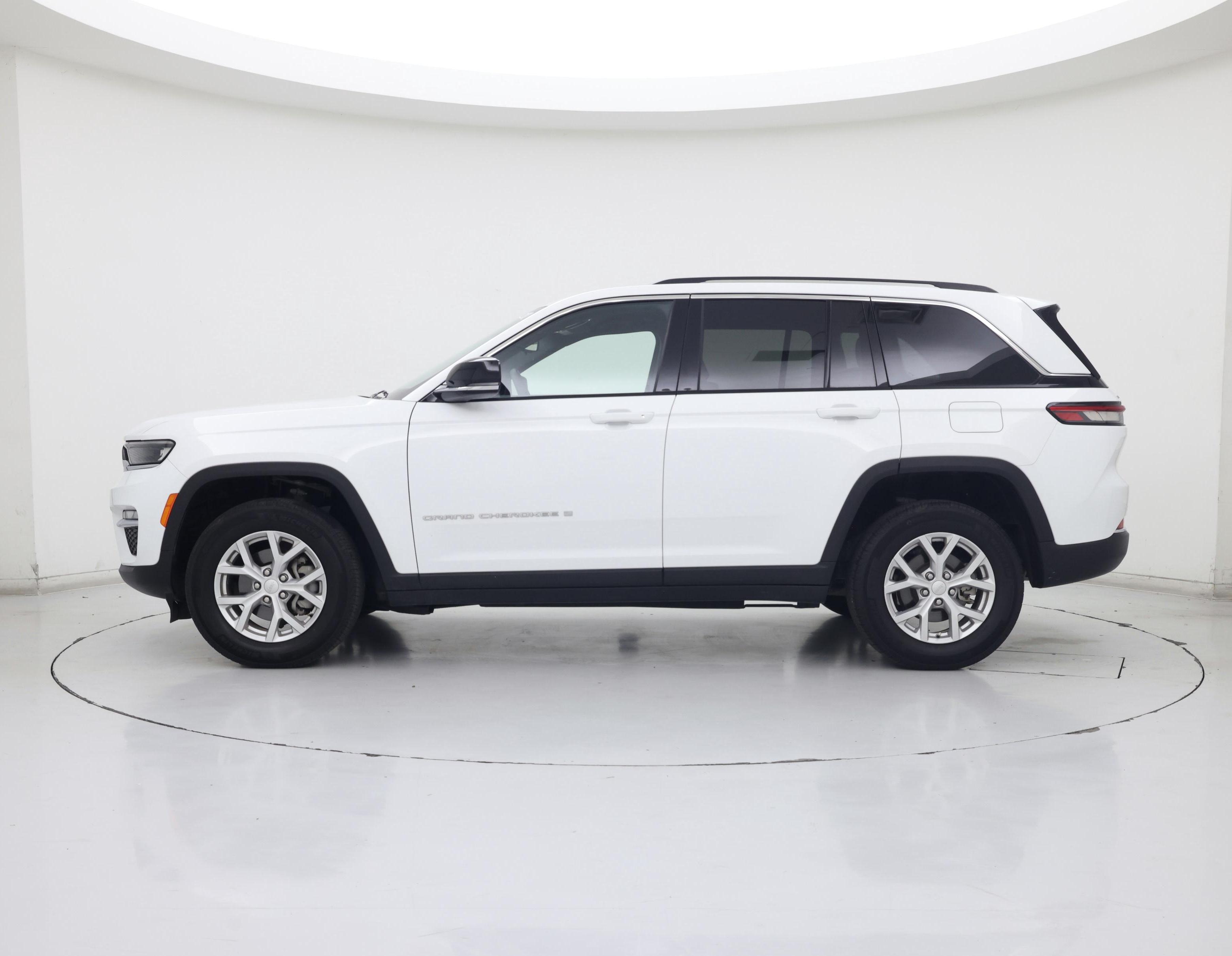 Thumbnail: 2023 Jeep Grand Cherokee - 3