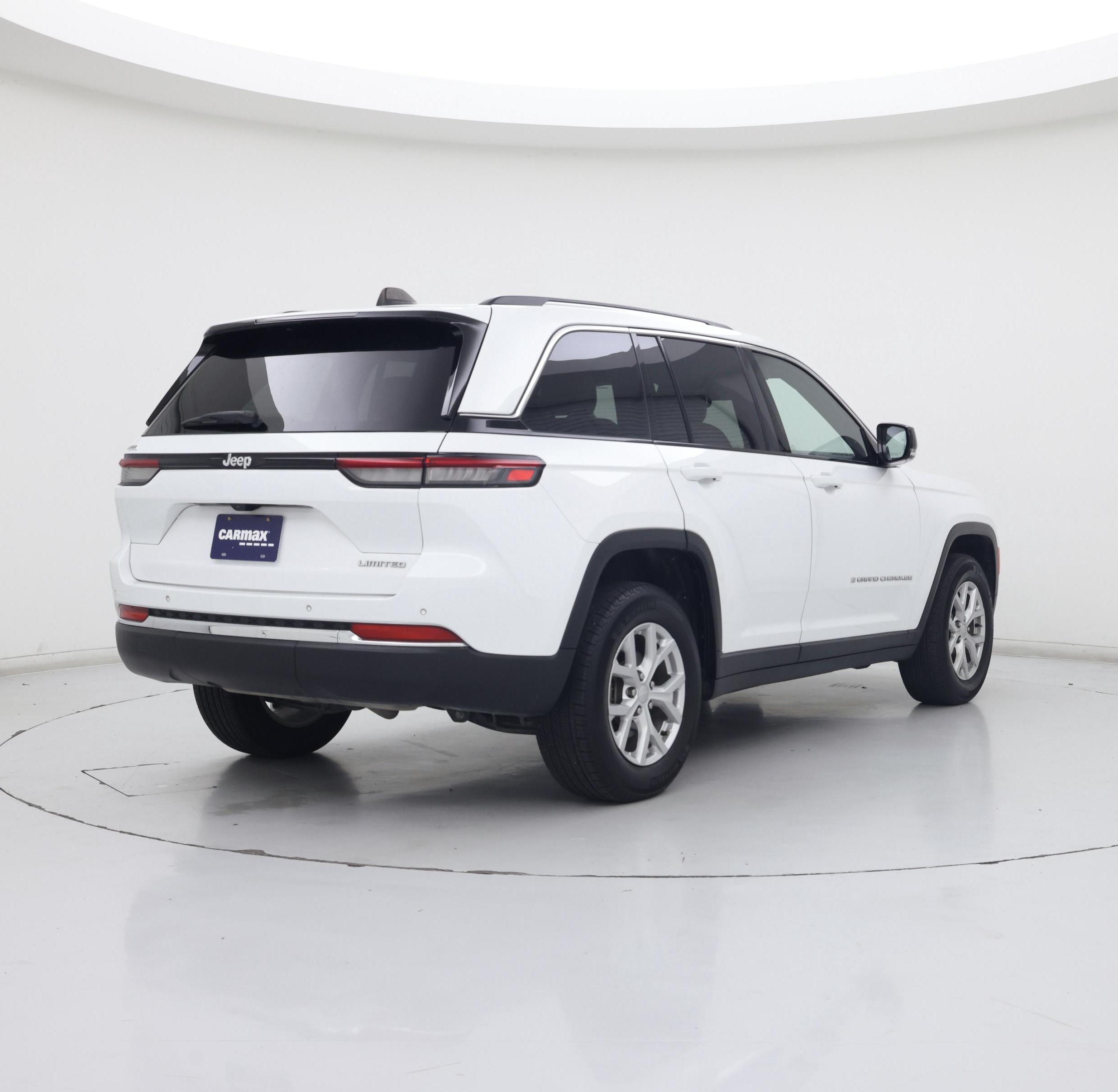 Thumbnail: 2023 Jeep Grand Cherokee - 8