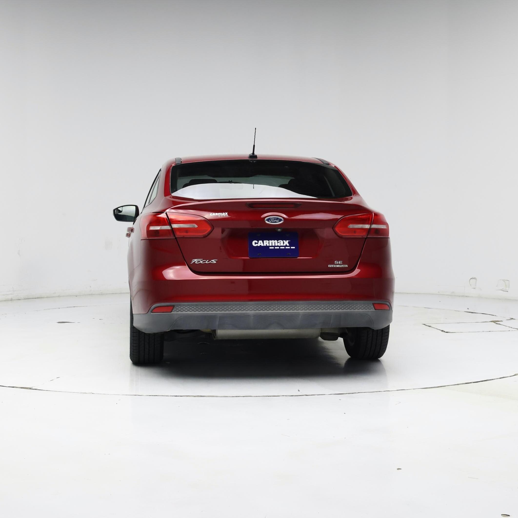 Thumbnail: 2015 Ford Focus - 6