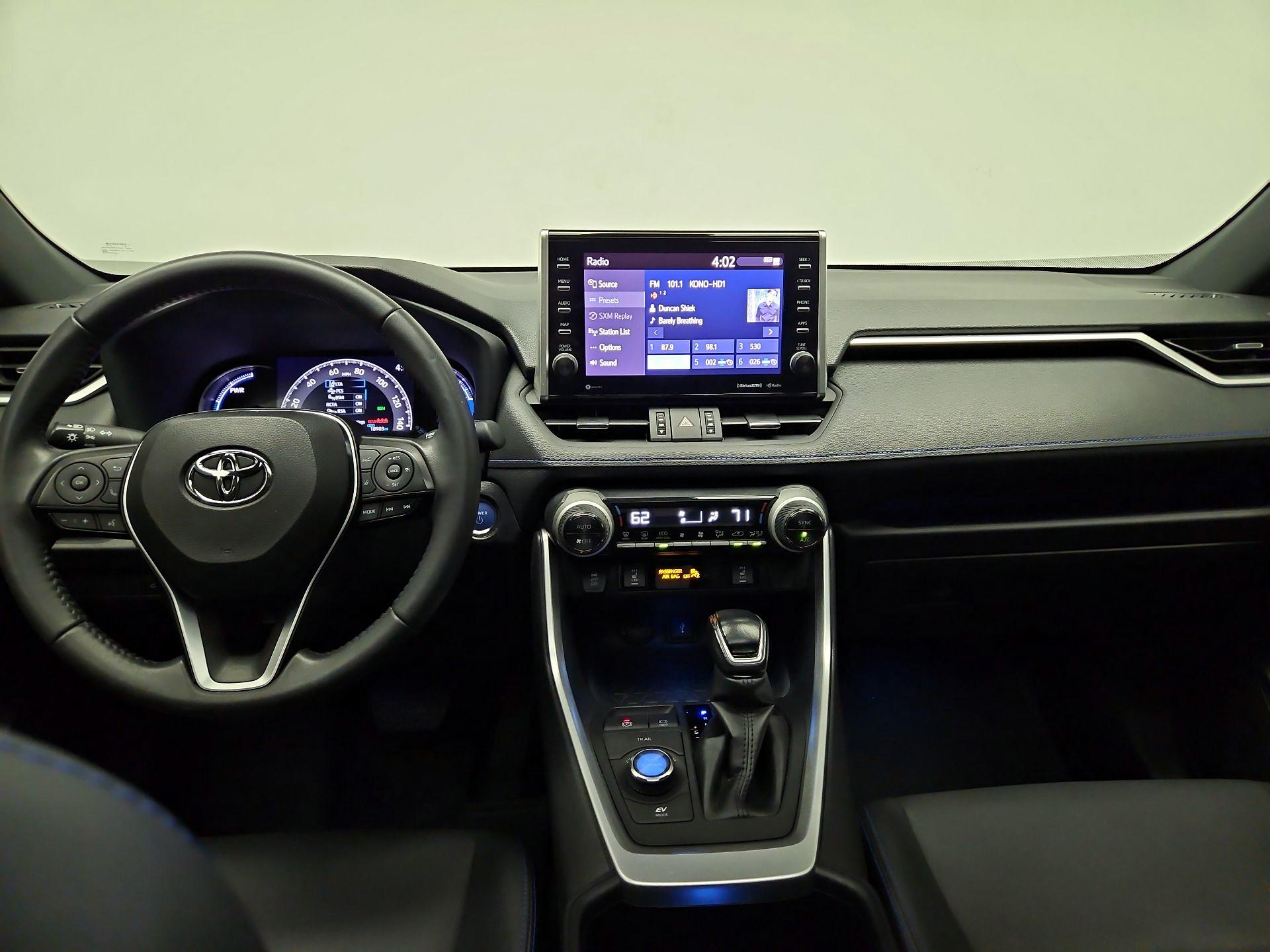 Thumbnail: 2022 Toyota RAV4 - 9