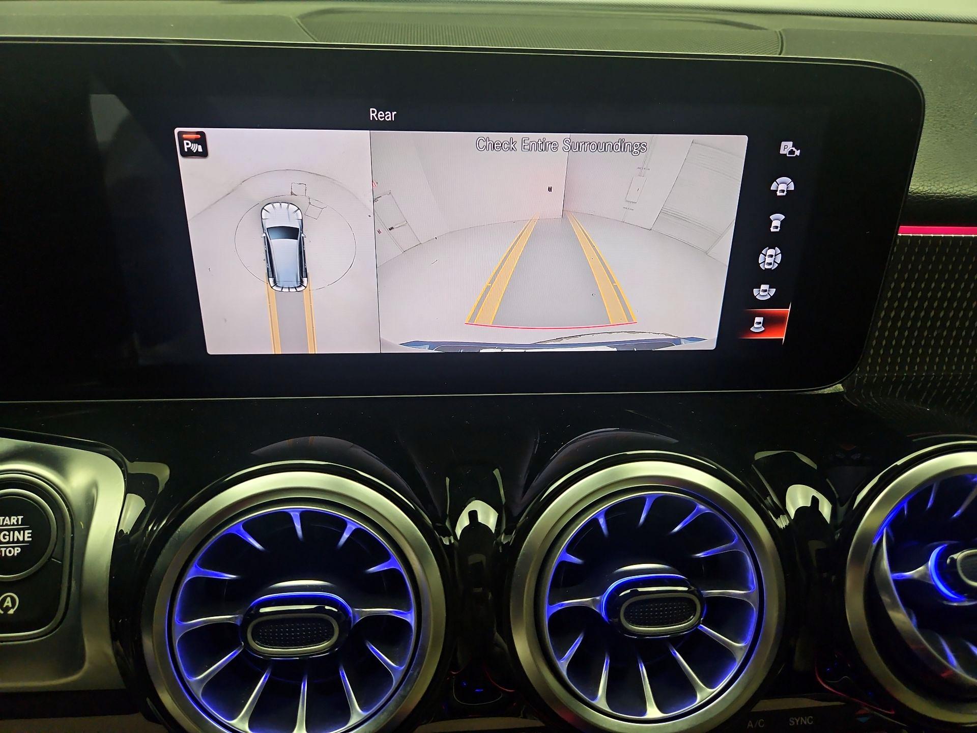 Thumbnail: 2022 Mercedes-Benz GLB - 14