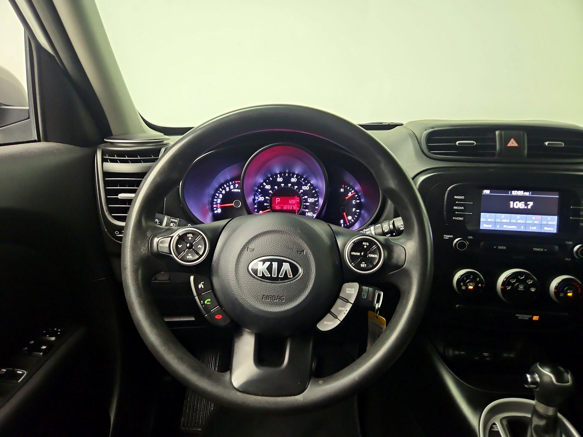 Thumbnail: 2019 Kia Soul - 10
