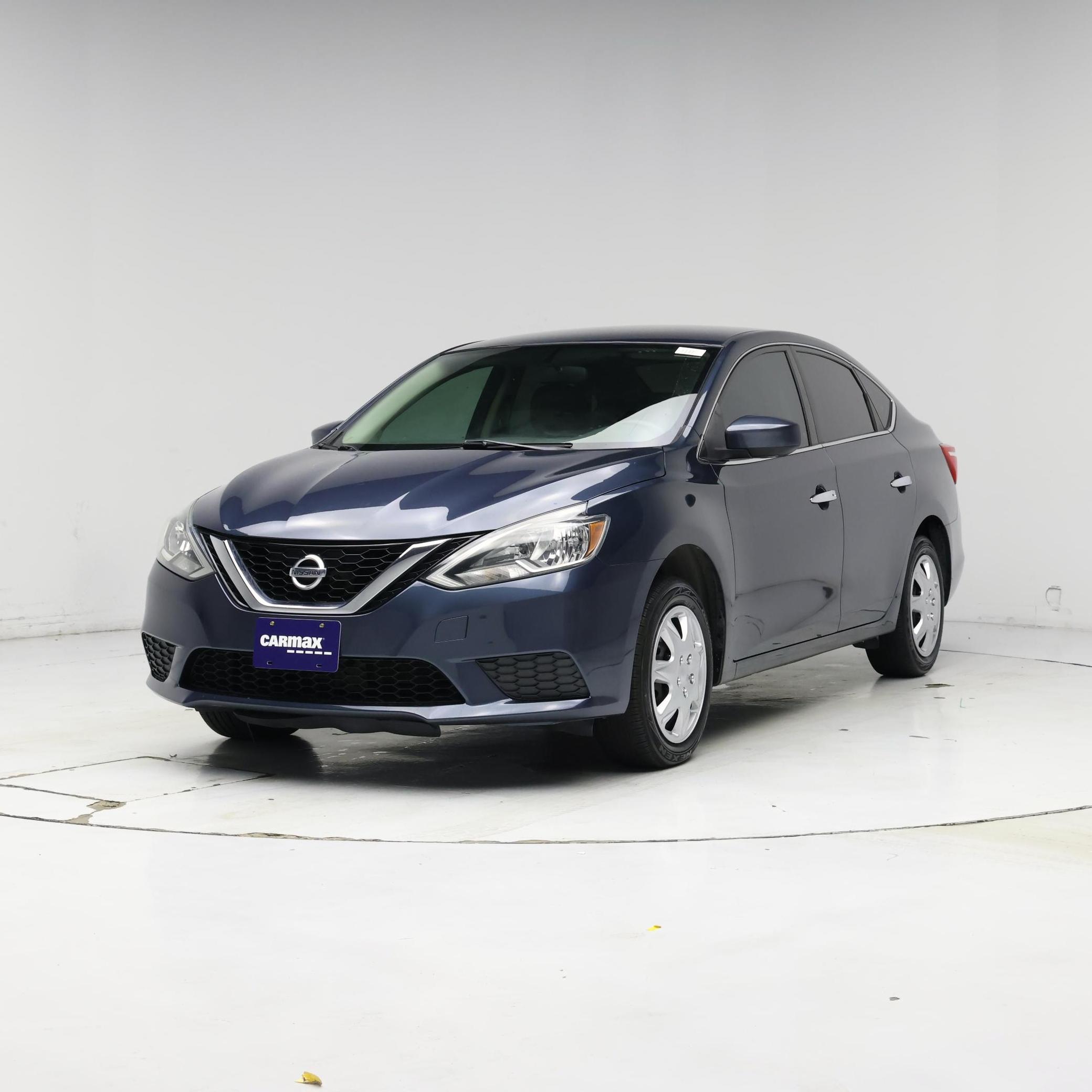 Thumbnail: 2017 Nissan Sentra - 4