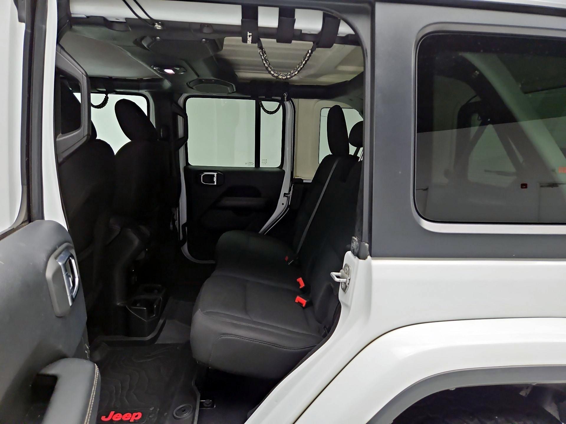 Thumbnail: 2018 Jeep Wrangler - 19