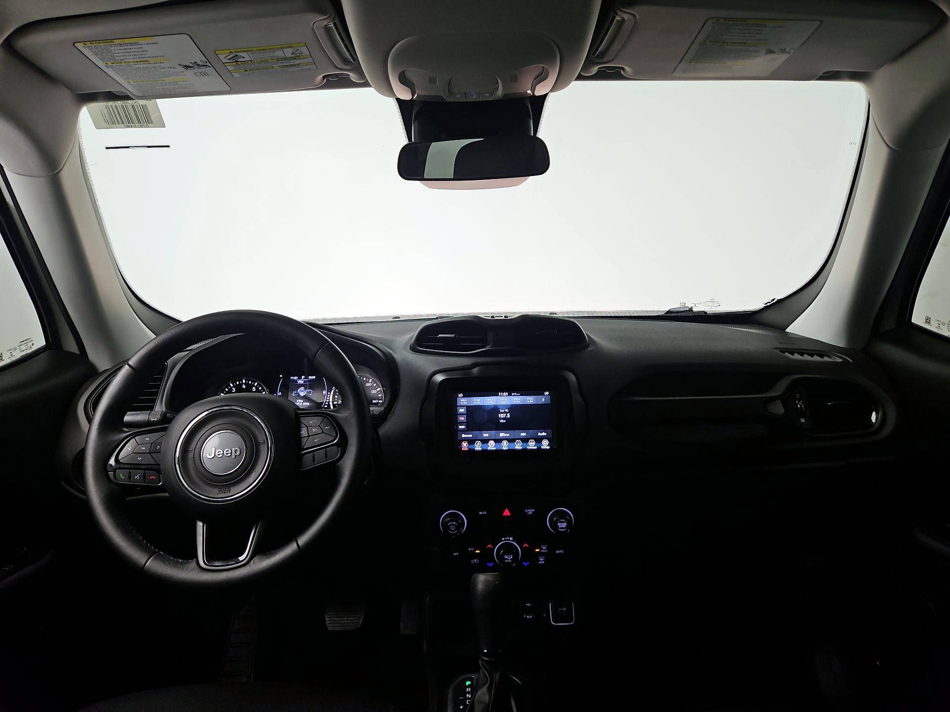 Thumbnail: 2018 Jeep Renegade - 9
