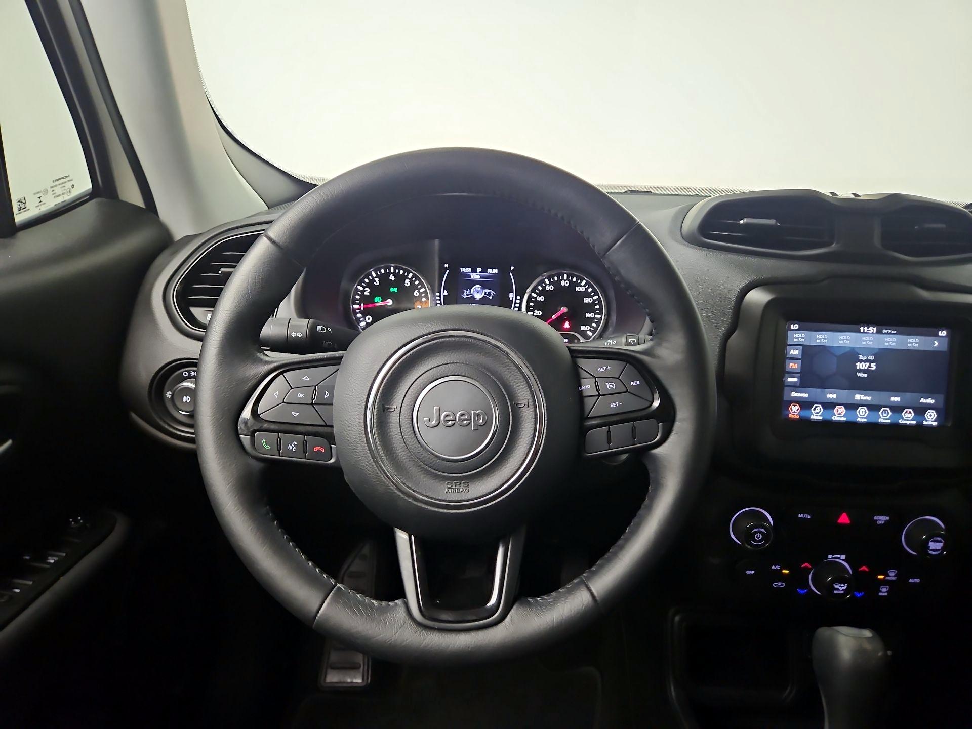 Thumbnail: 2018 Jeep Renegade - 10
