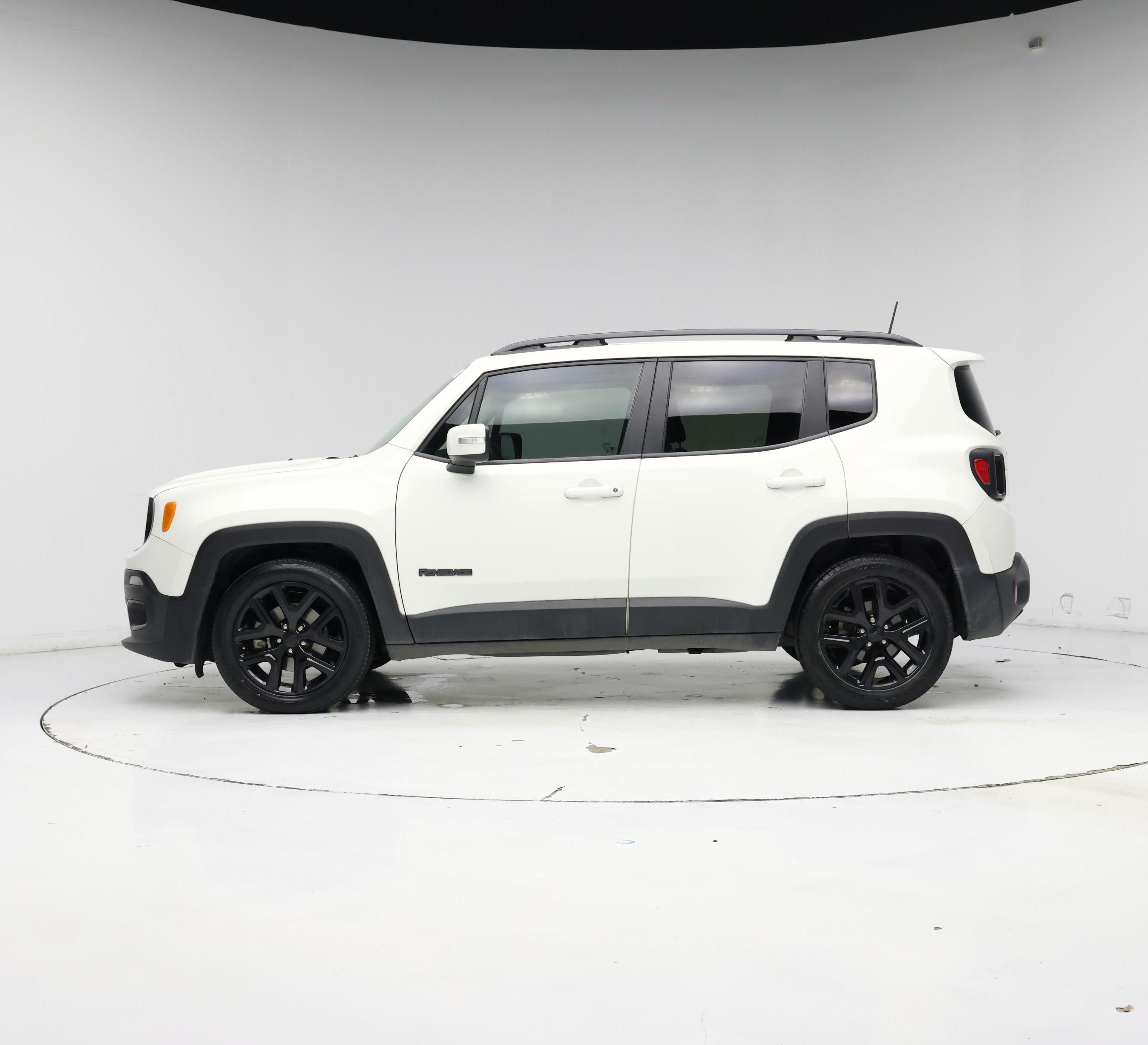 Thumbnail: 2018 Jeep Renegade - 3