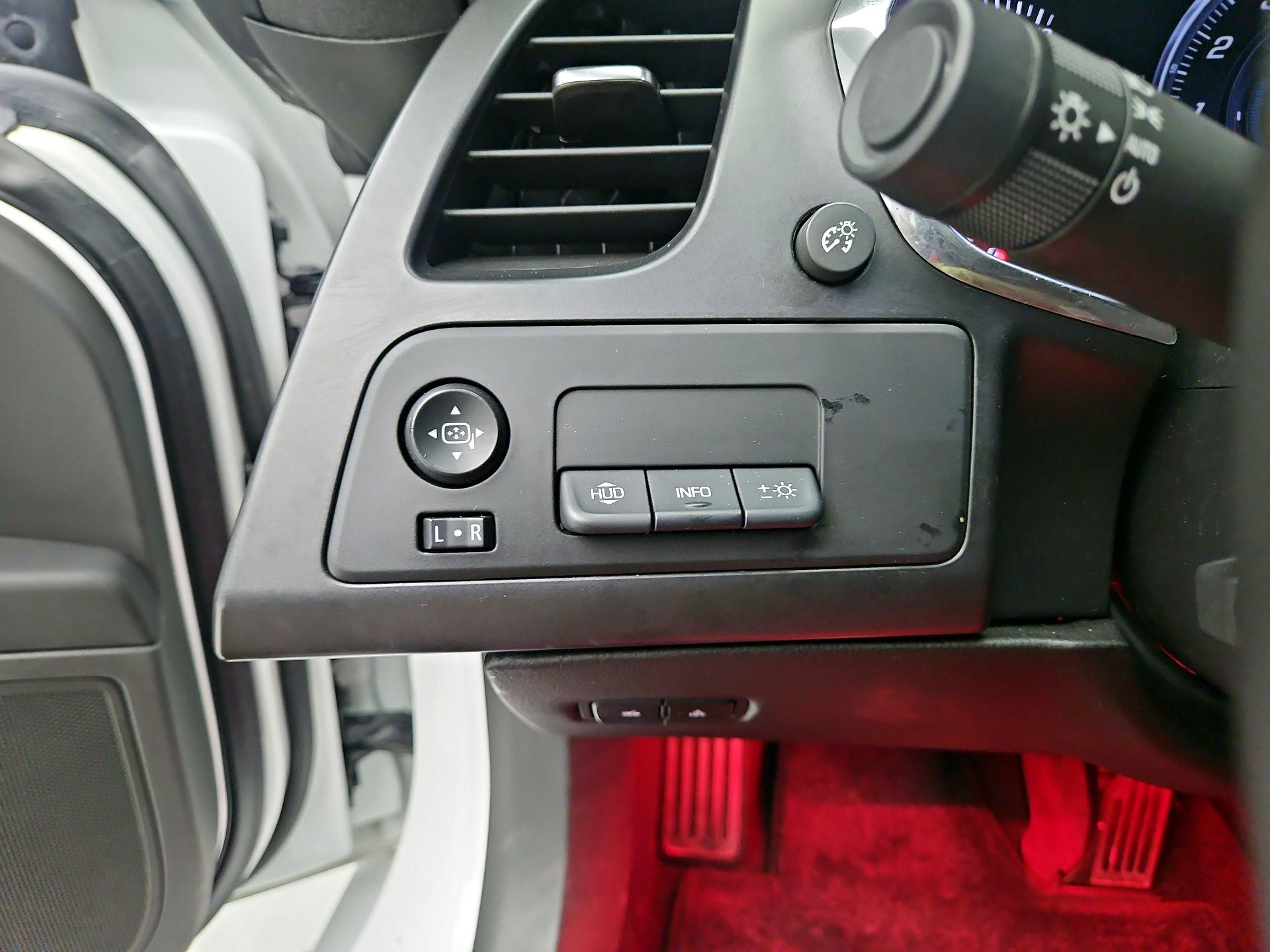 Thumbnail: 2015 Chevrolet Corvette - 13