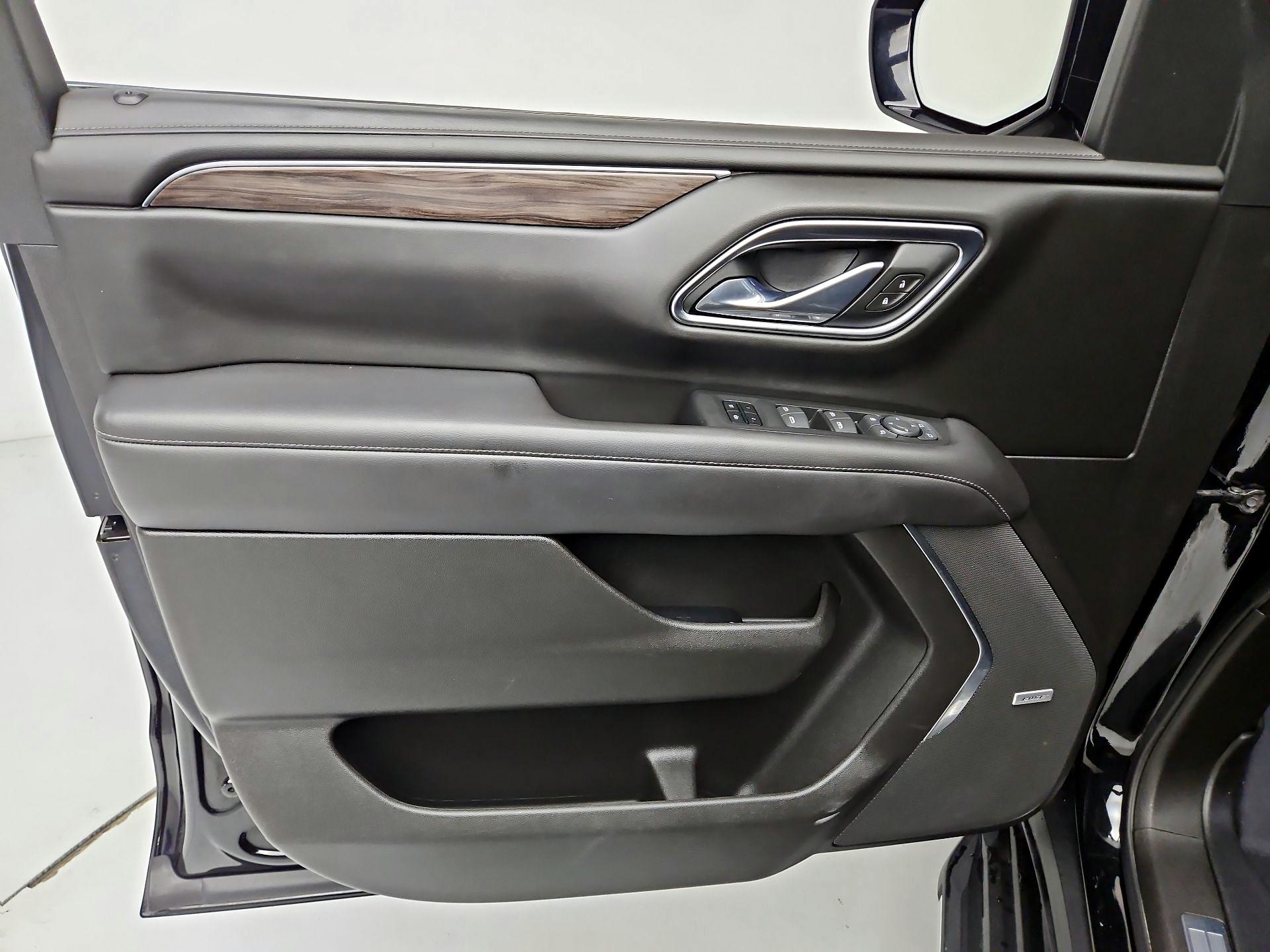 Thumbnail: 2021 Chevrolet Tahoe - 12