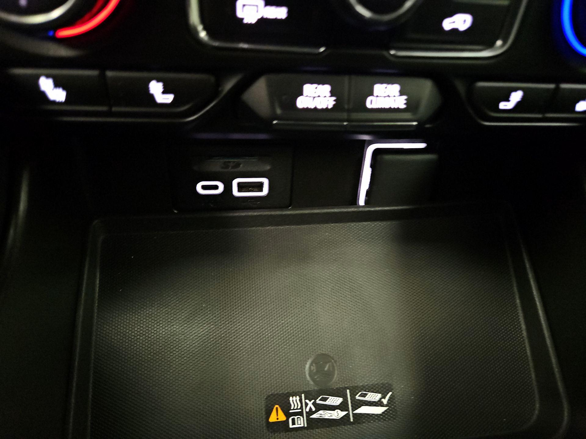 Thumbnail: 2021 Chevrolet Tahoe - 18