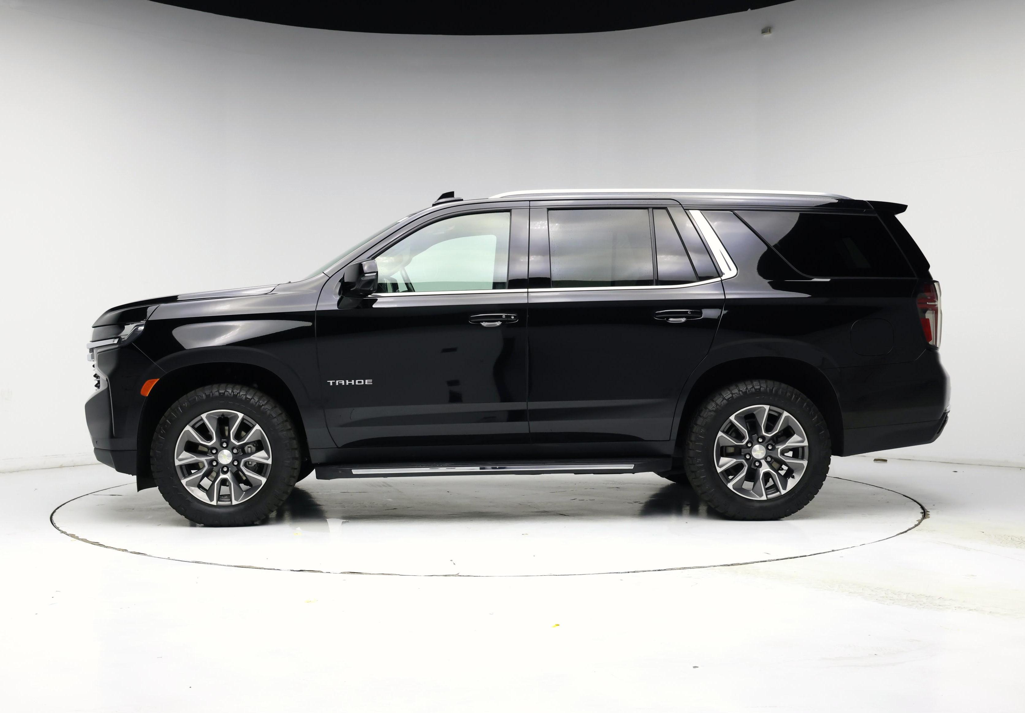 Thumbnail: 2021 Chevrolet Tahoe - 3