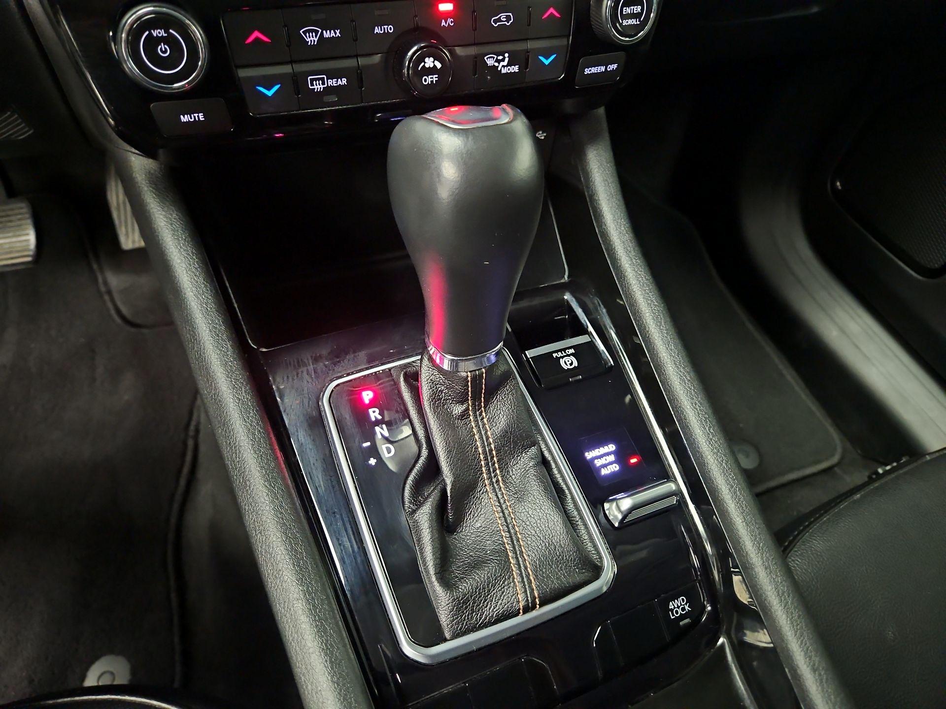 Thumbnail: 2022 Jeep Compass - 17