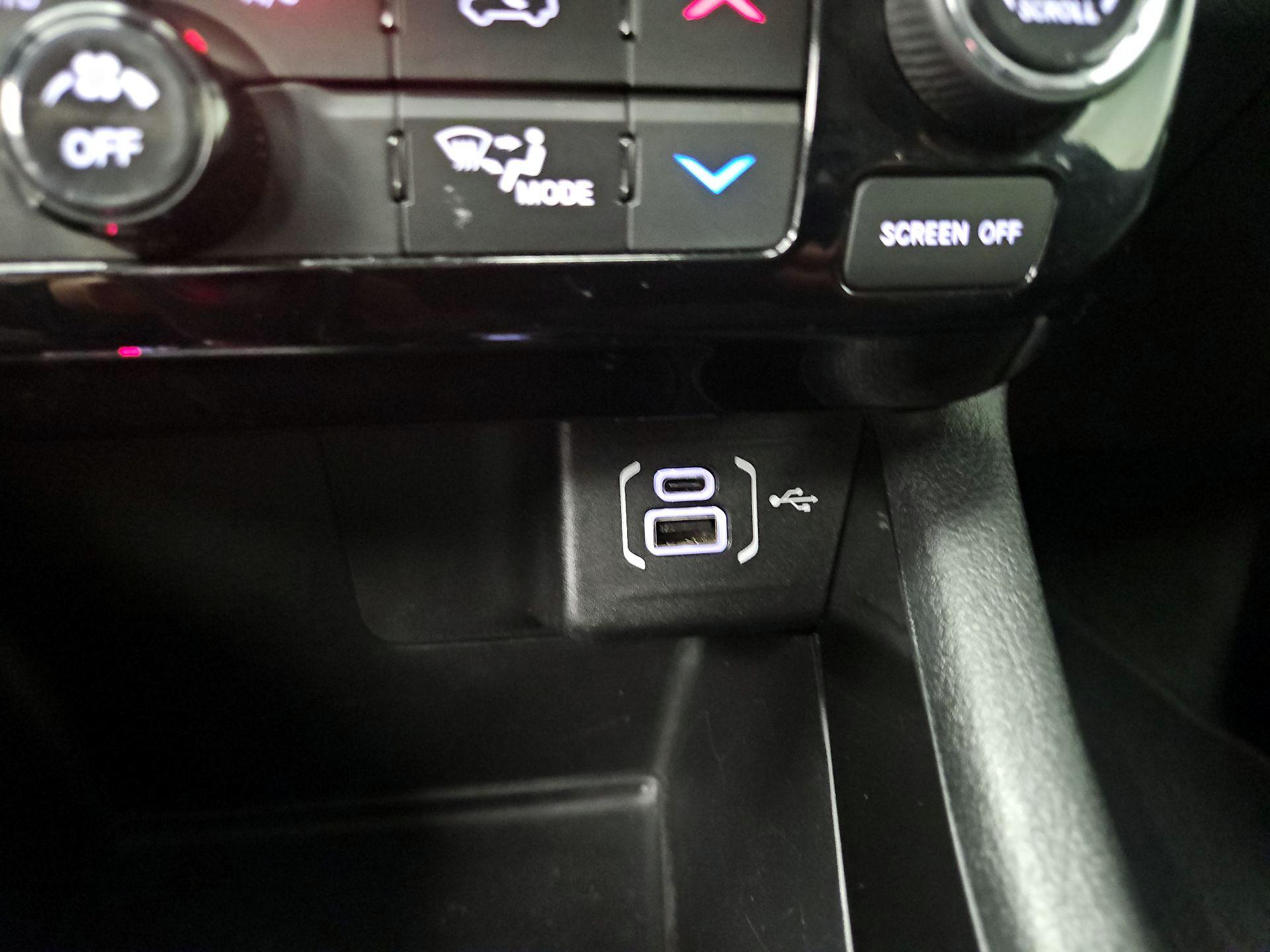 Thumbnail: 2022 Jeep Compass - 18