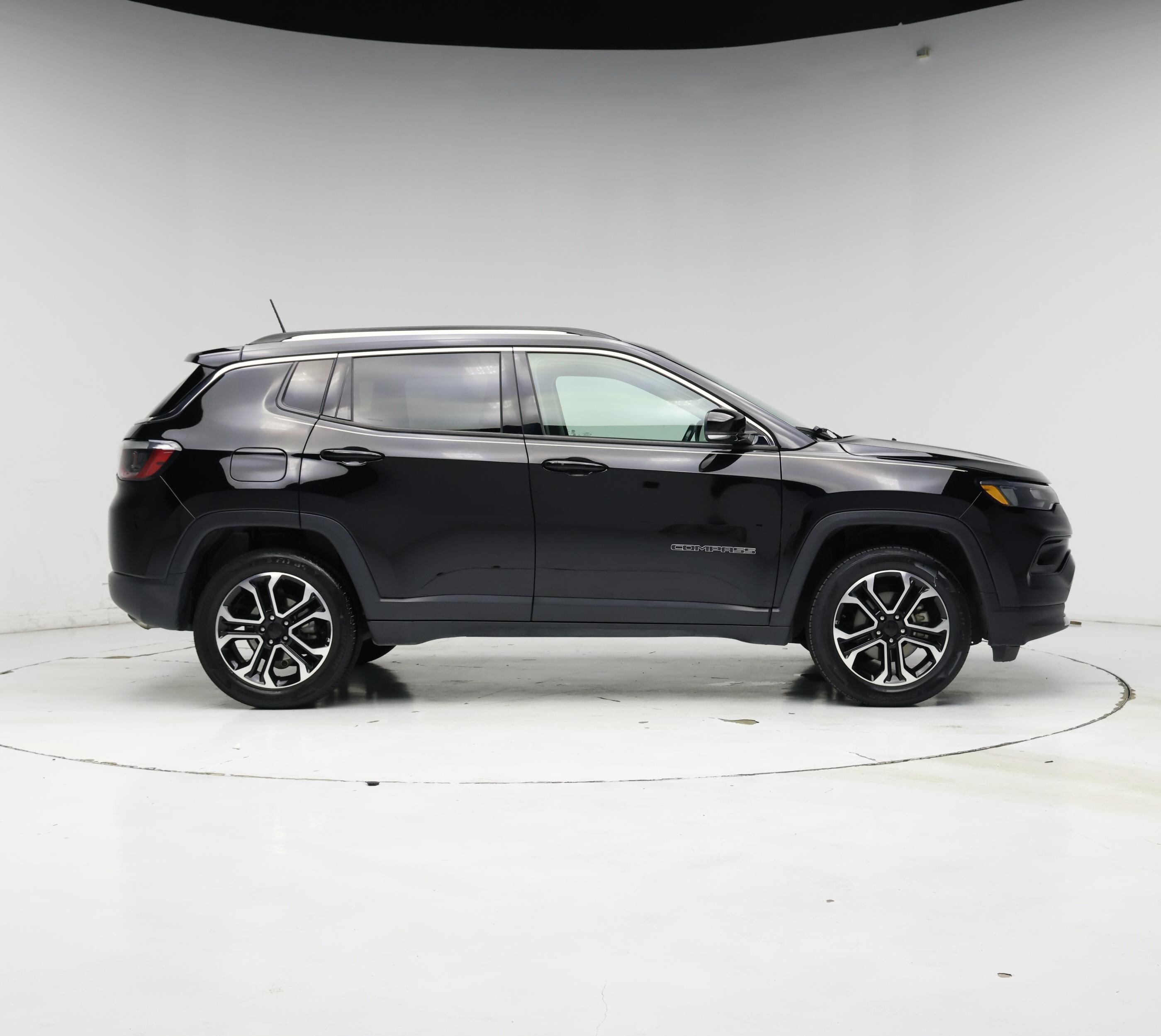 Thumbnail: 2022 Jeep Compass - 7