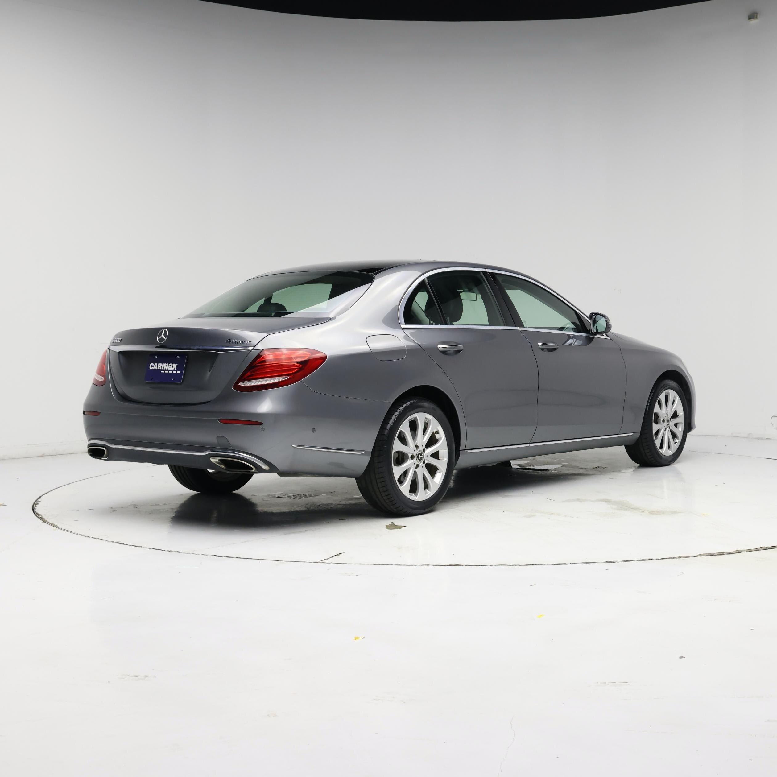 Thumbnail: 2018 Mercedes-Benz E-Class - 8