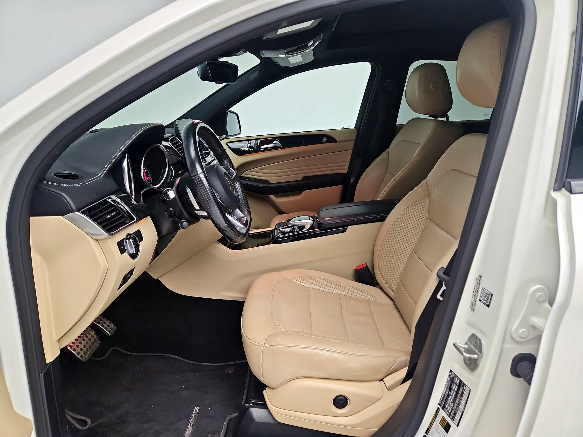 Thumbnail: 2017 Mercedes-Benz GLE - 11