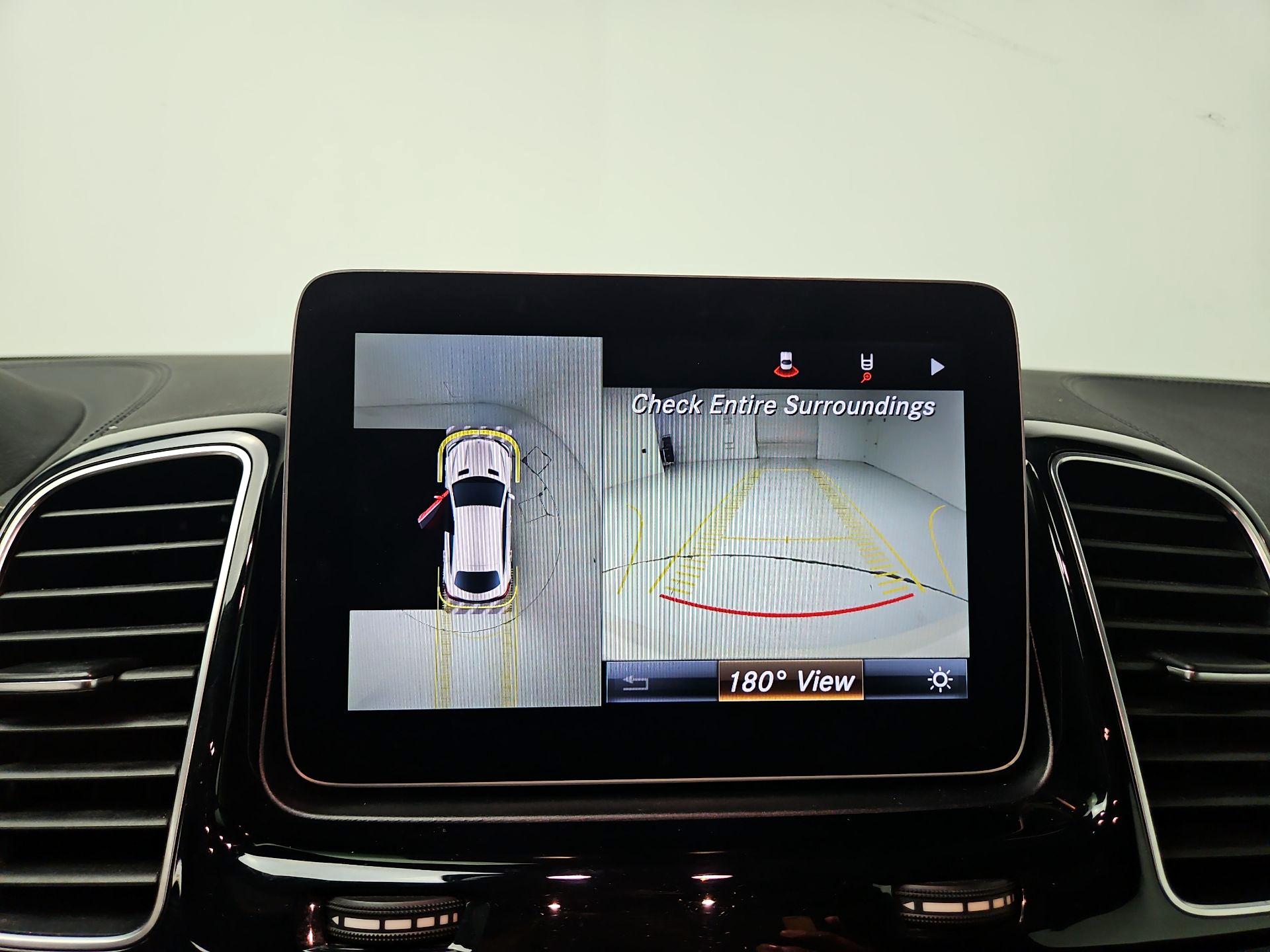 Thumbnail: 2017 Mercedes-Benz GLE - 15