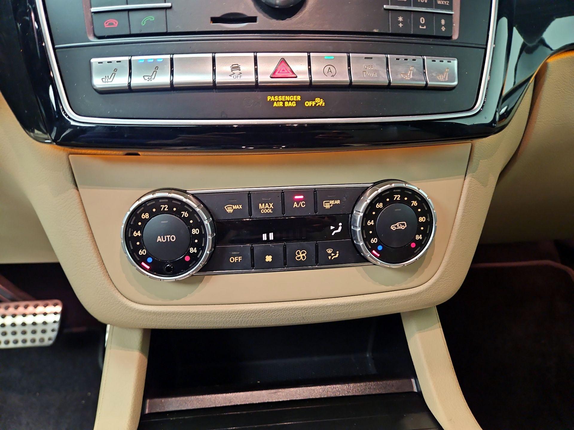 Thumbnail: 2017 Mercedes-Benz GLE - 17