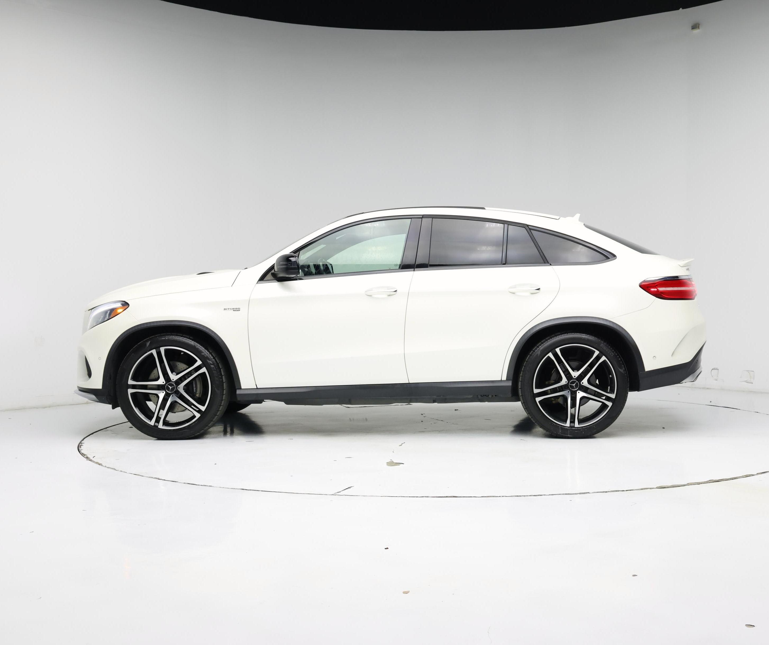 Thumbnail: 2017 Mercedes-Benz GLE - 3
